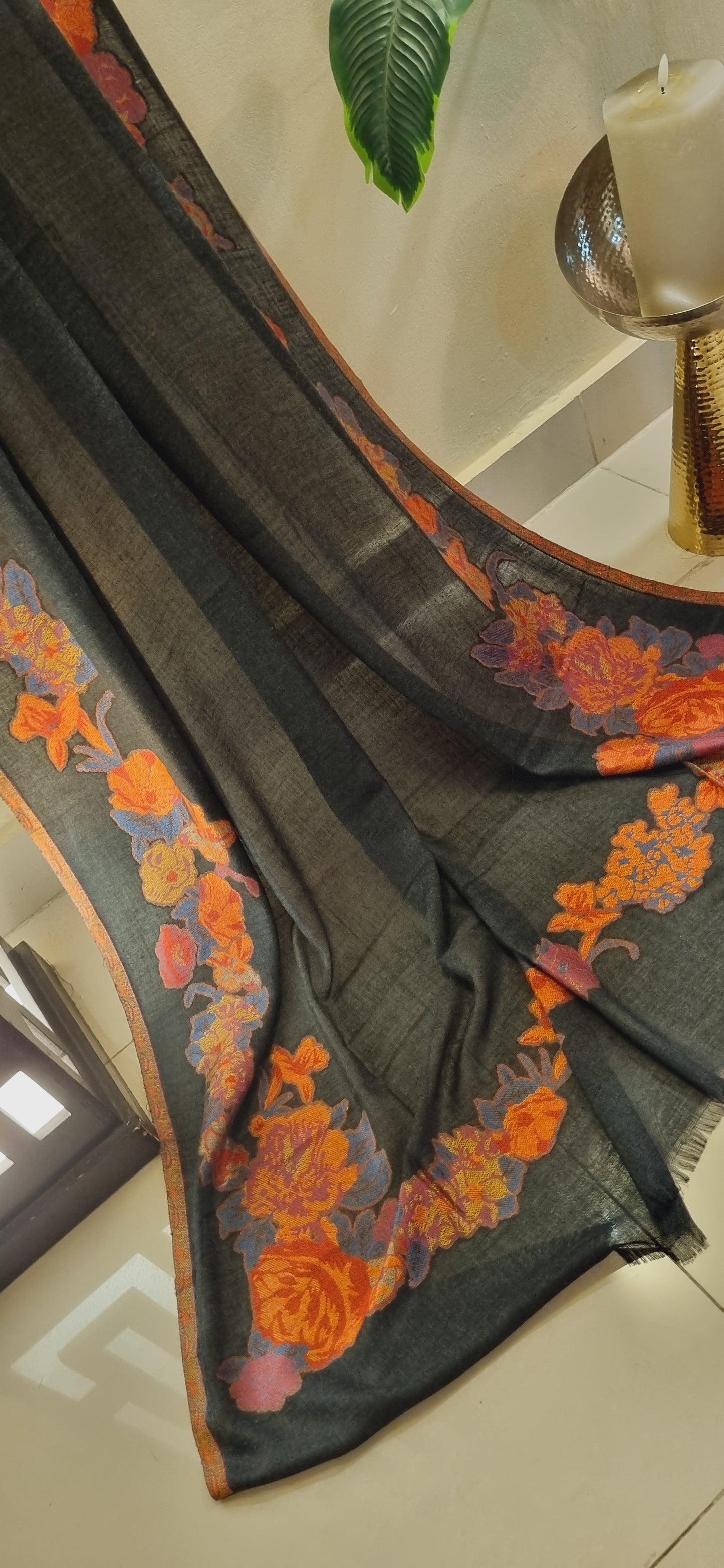 Woolen pashmina kaani shawl