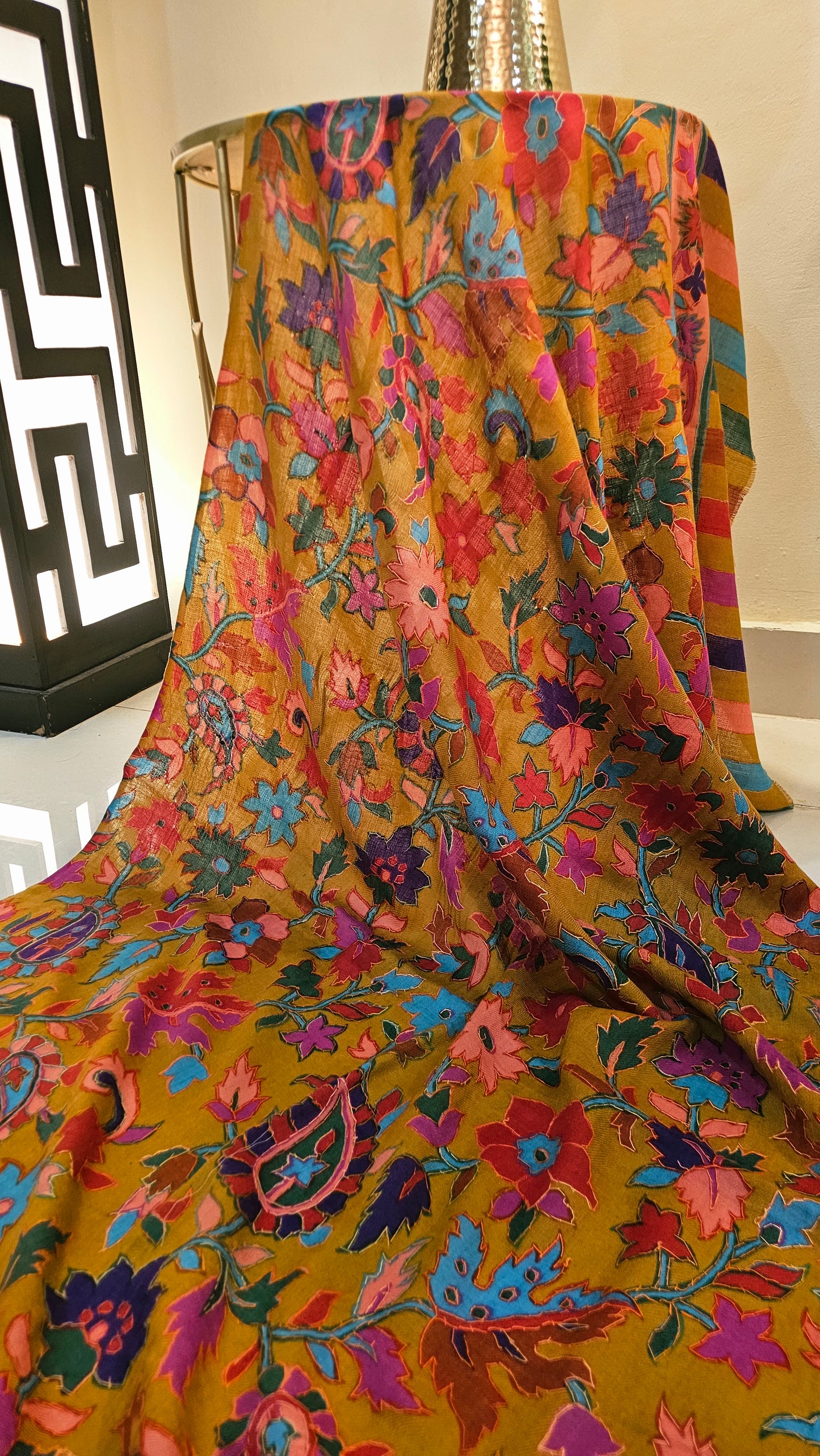 Kalamkar embroidered: Pashmina