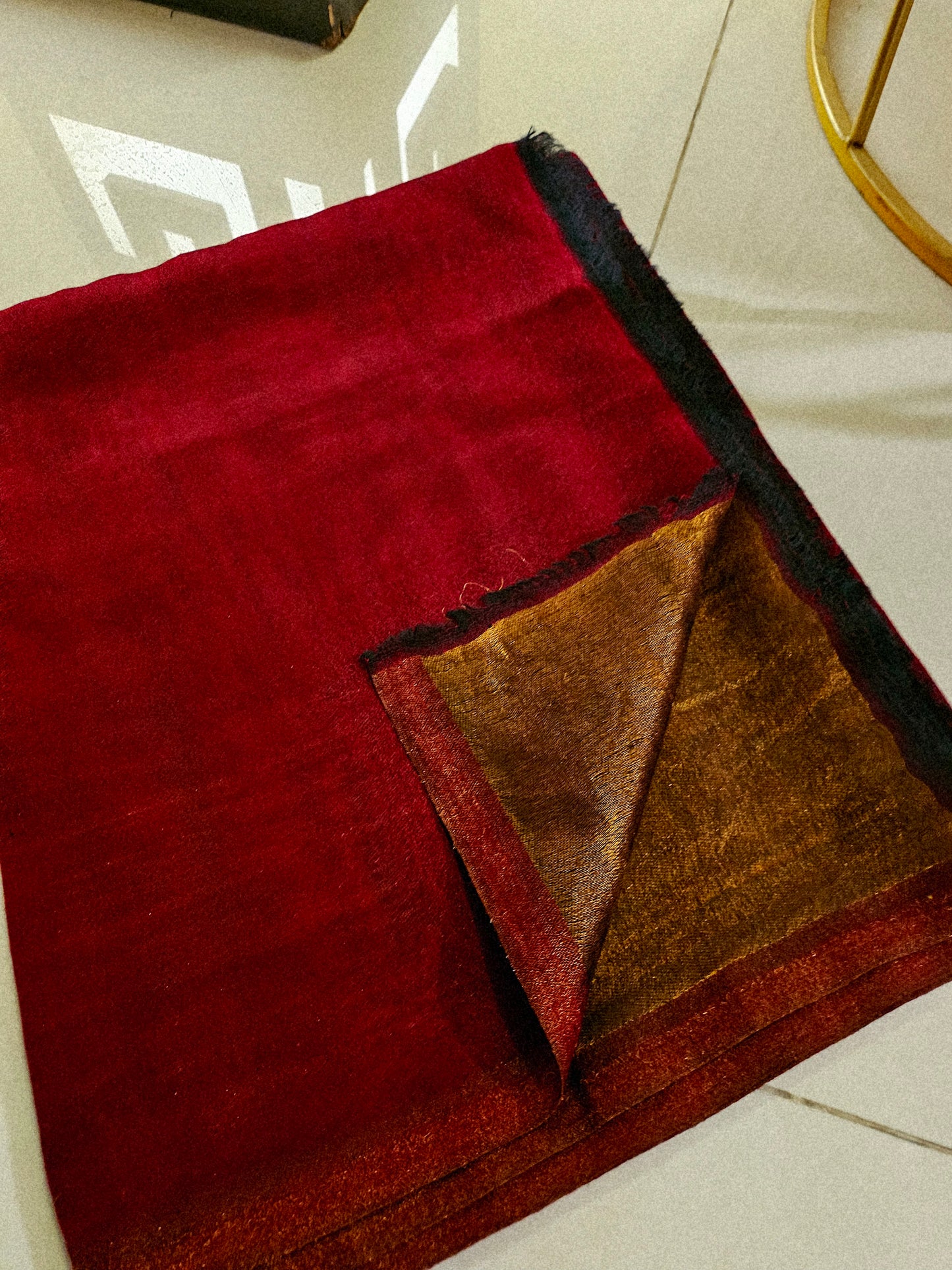 Moonlight reversible toosh shawl