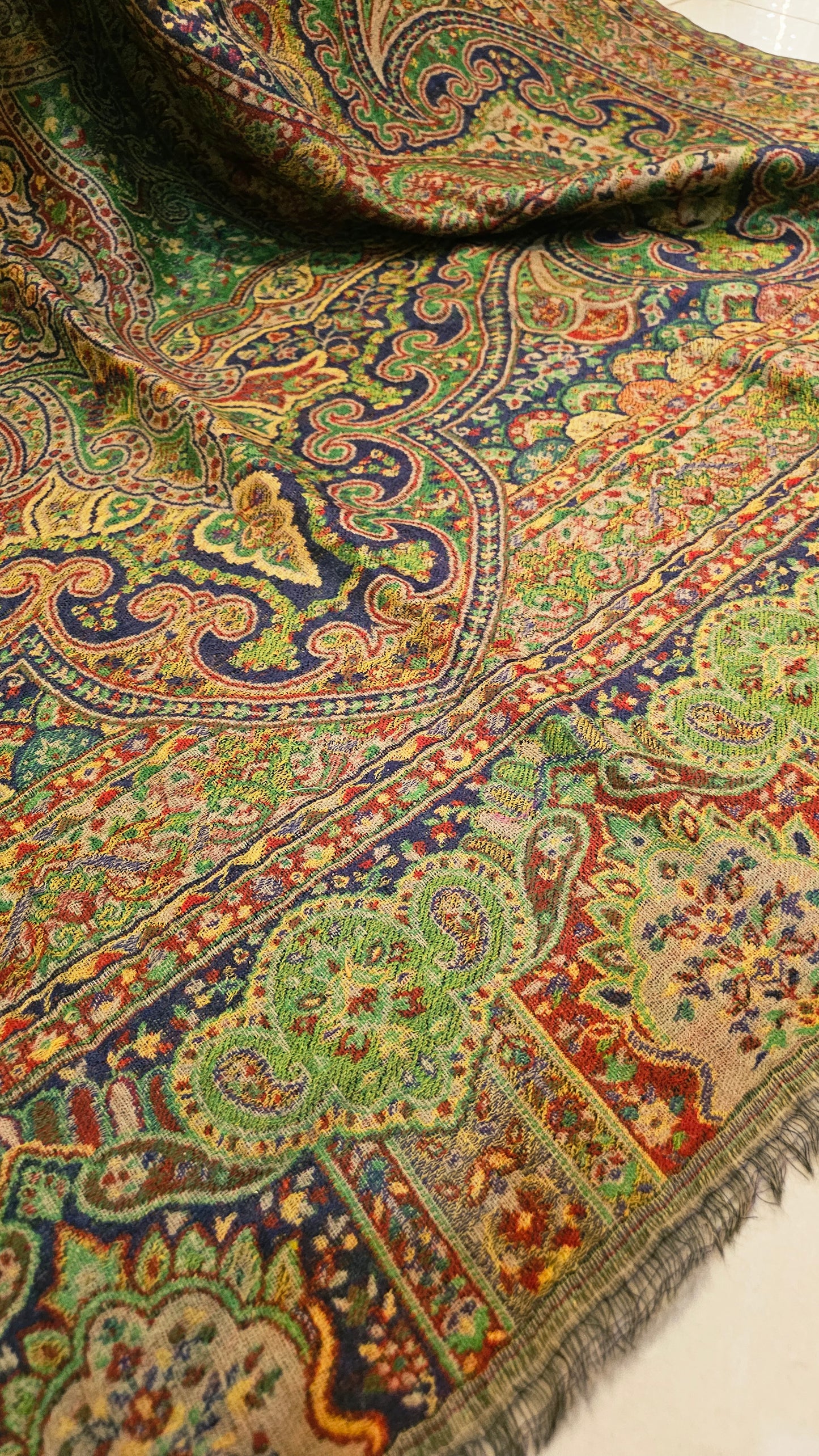 Reversible Persian kaani: Pashmina