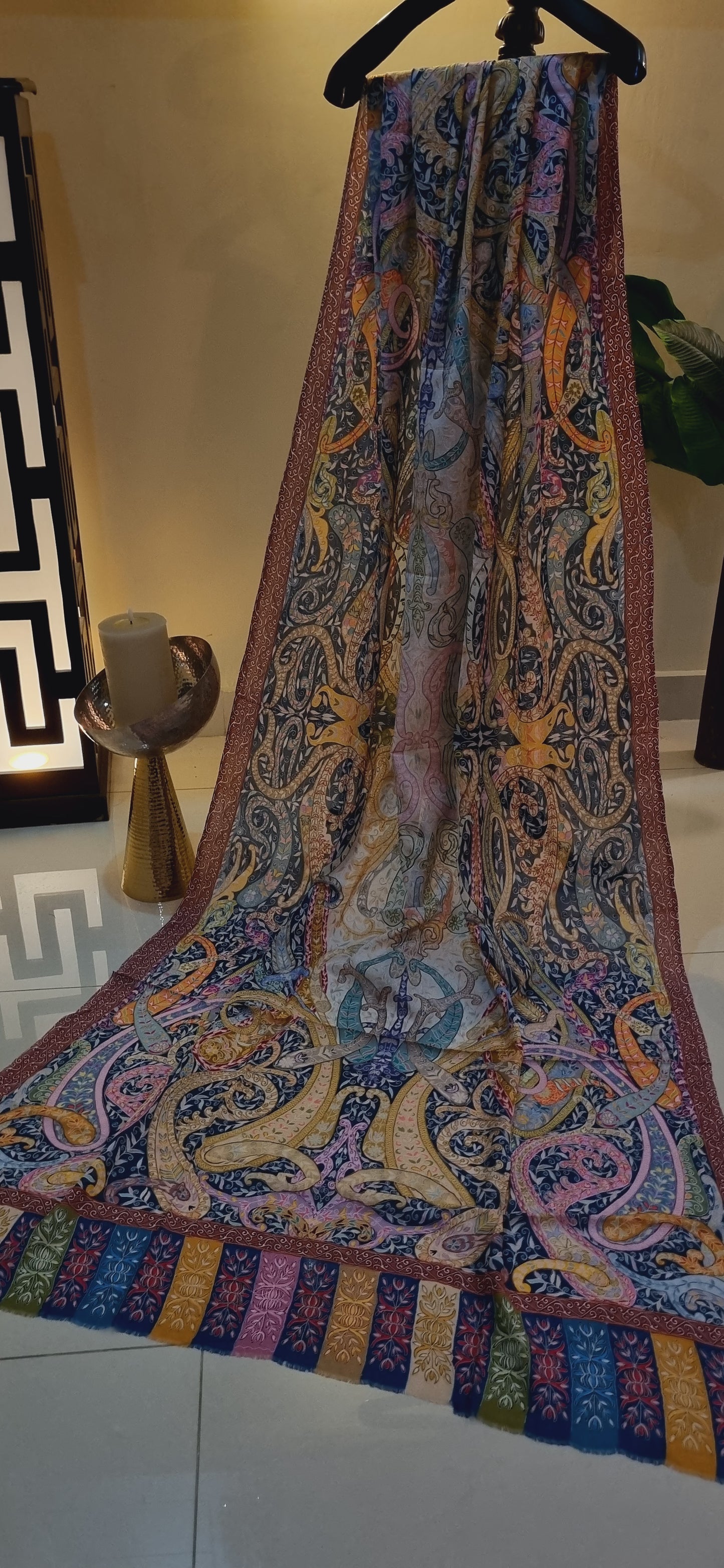Silk reelkar shawl