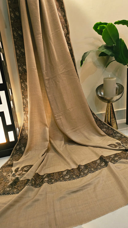 Papermachi embroidered: Pashmina