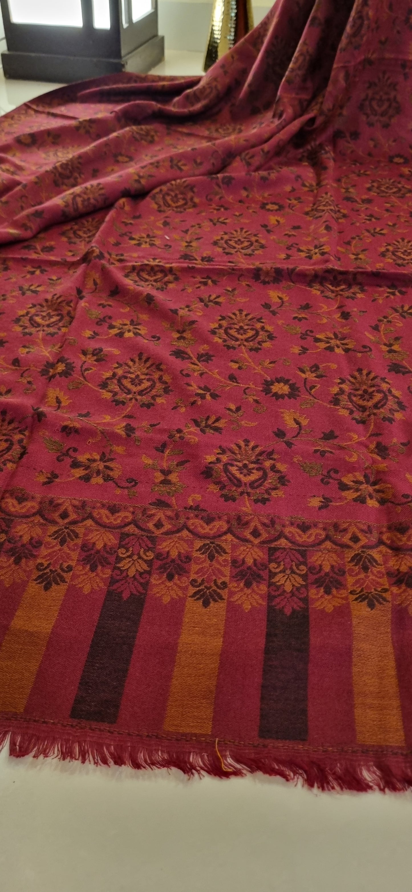 Woolen pashmina kaani shawl