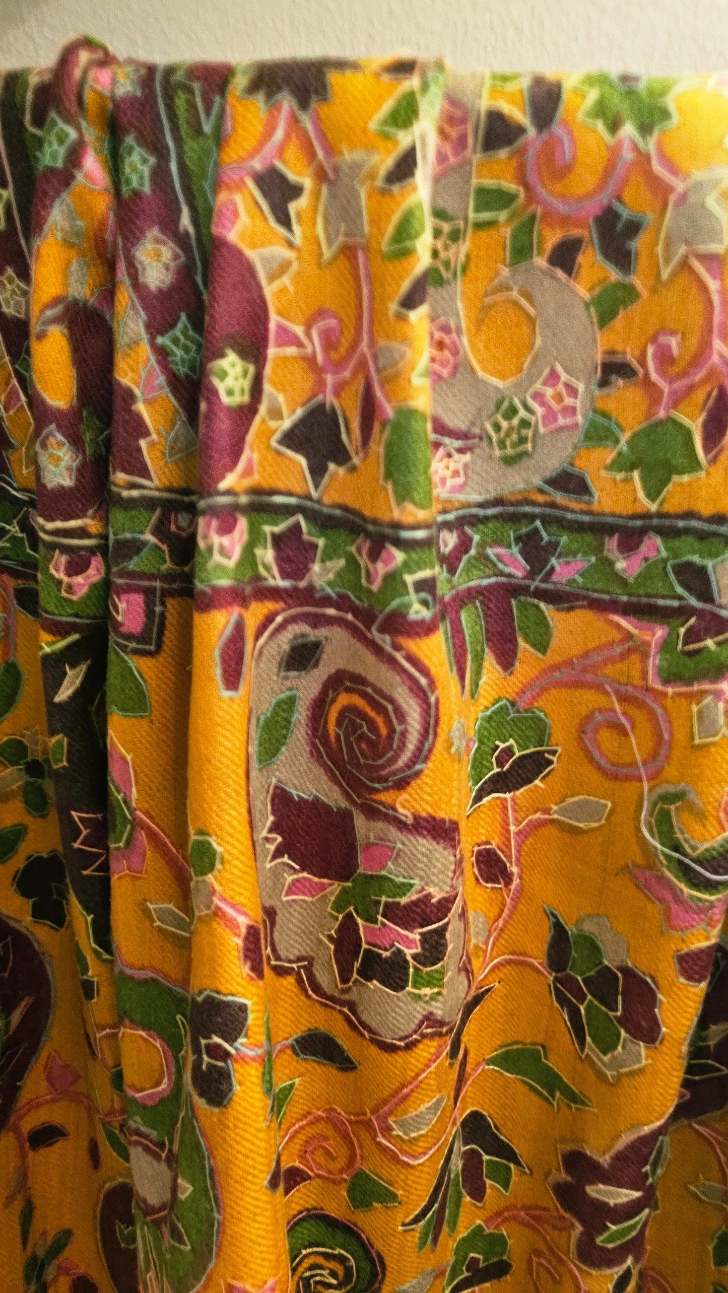 Kalamkar embroidered: Pashmina