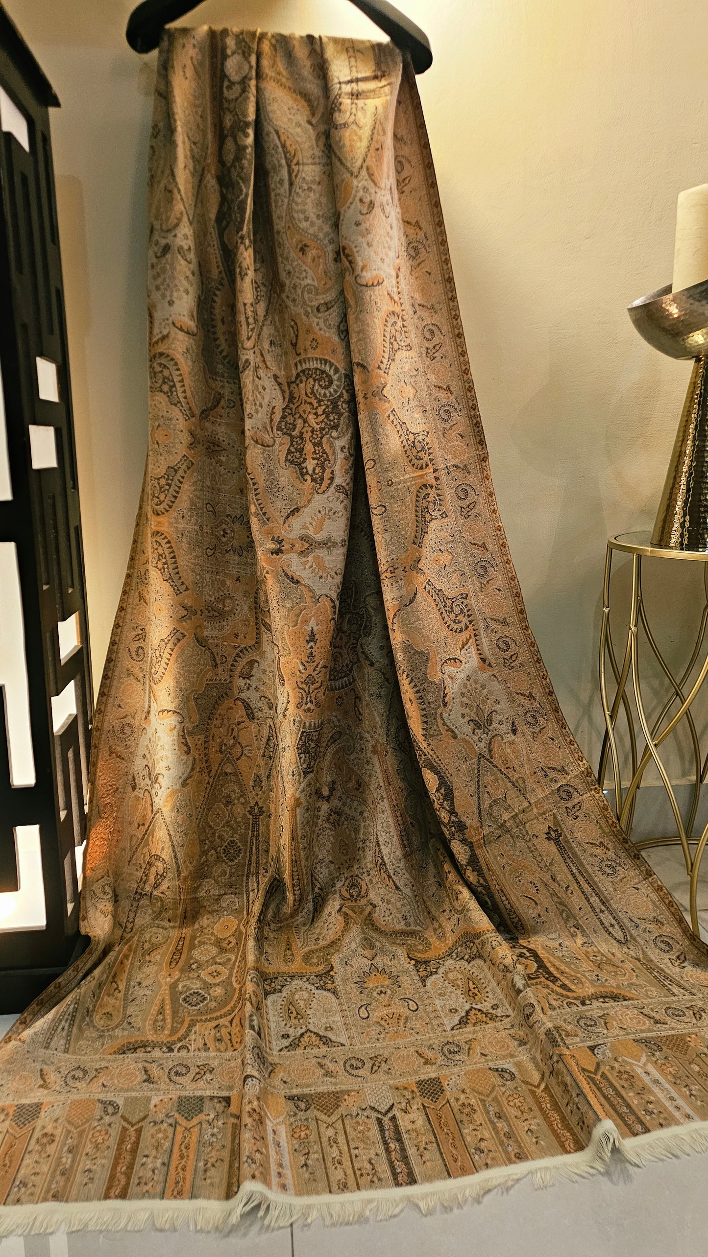 Reversible moonlight gandhara kaani shawl: Pashmina