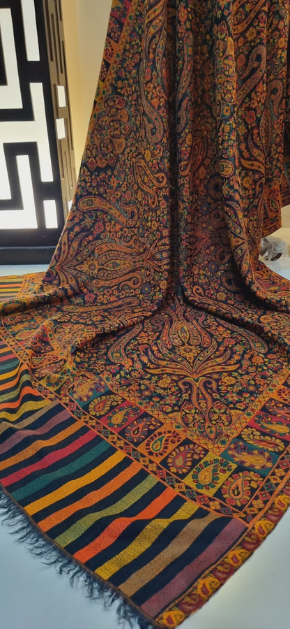 Toosh Kaani shawl