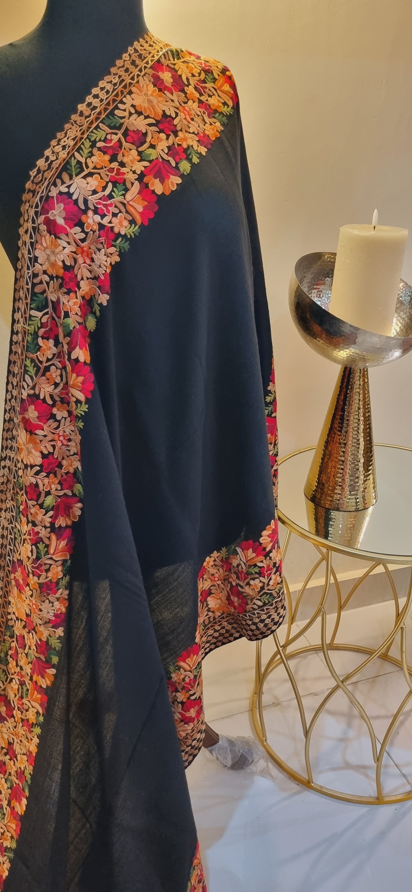 Embroidered minishawl