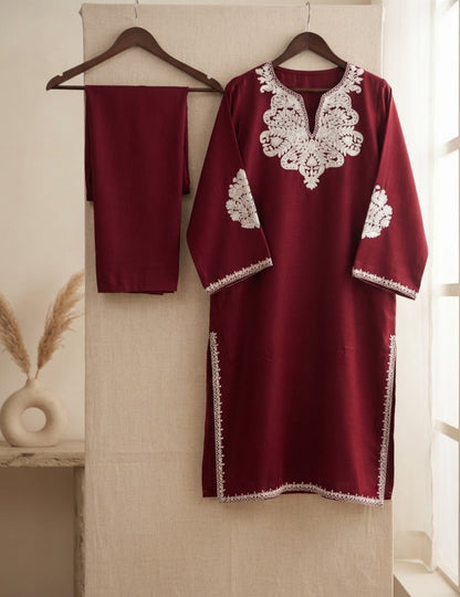 Embroidered kurta trouser: Pashmina