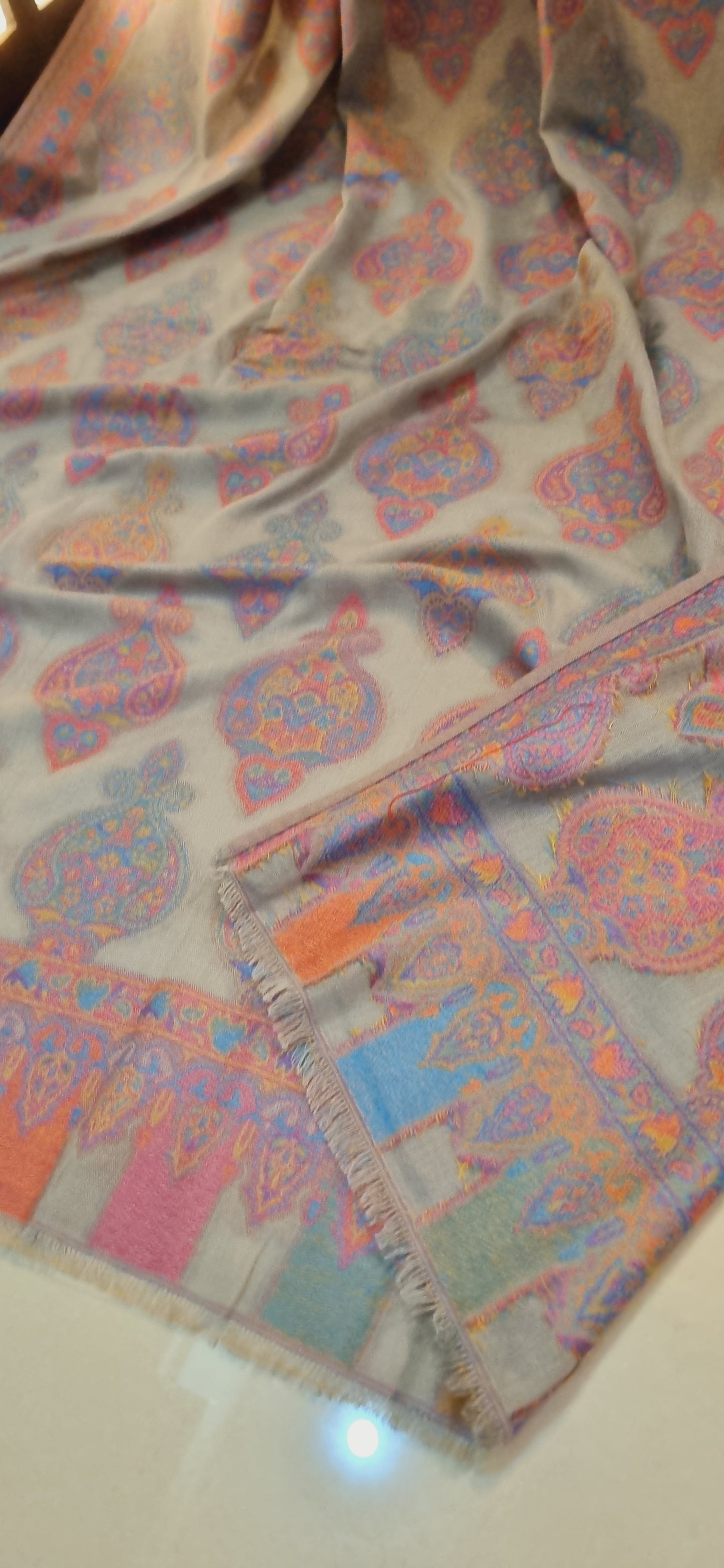 Woollen pashmina kaani shawls