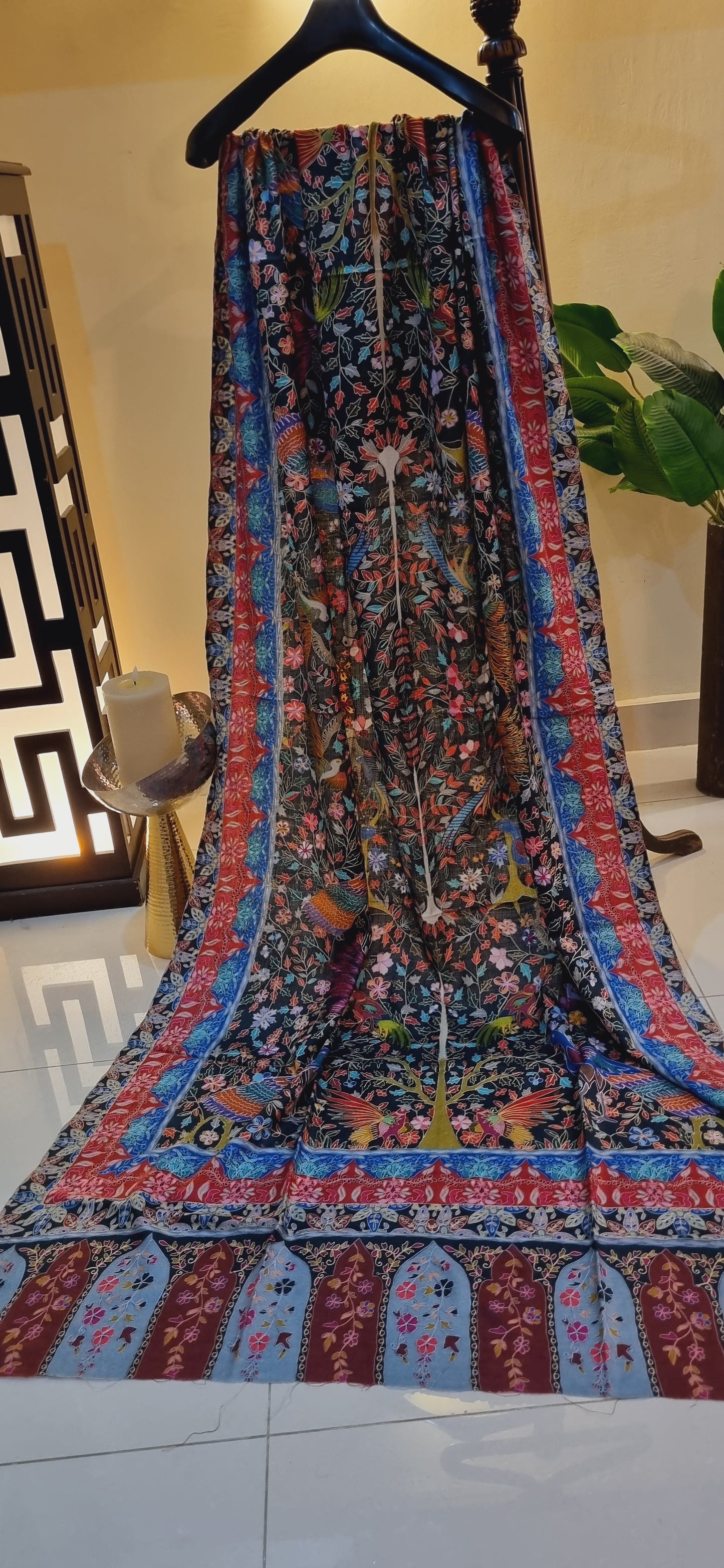 Reelkar embroidered pashmina shawl