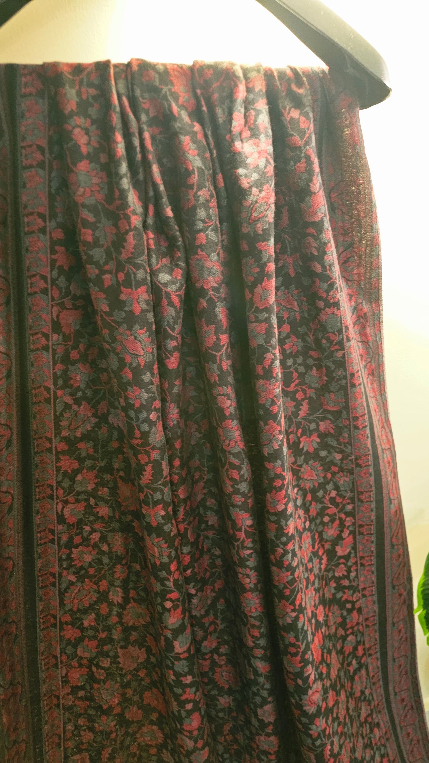 Reversible moonlight kaani: Pashmina
