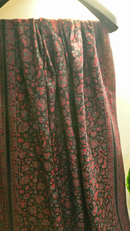 Reversible moonlight kaani: Pashmina