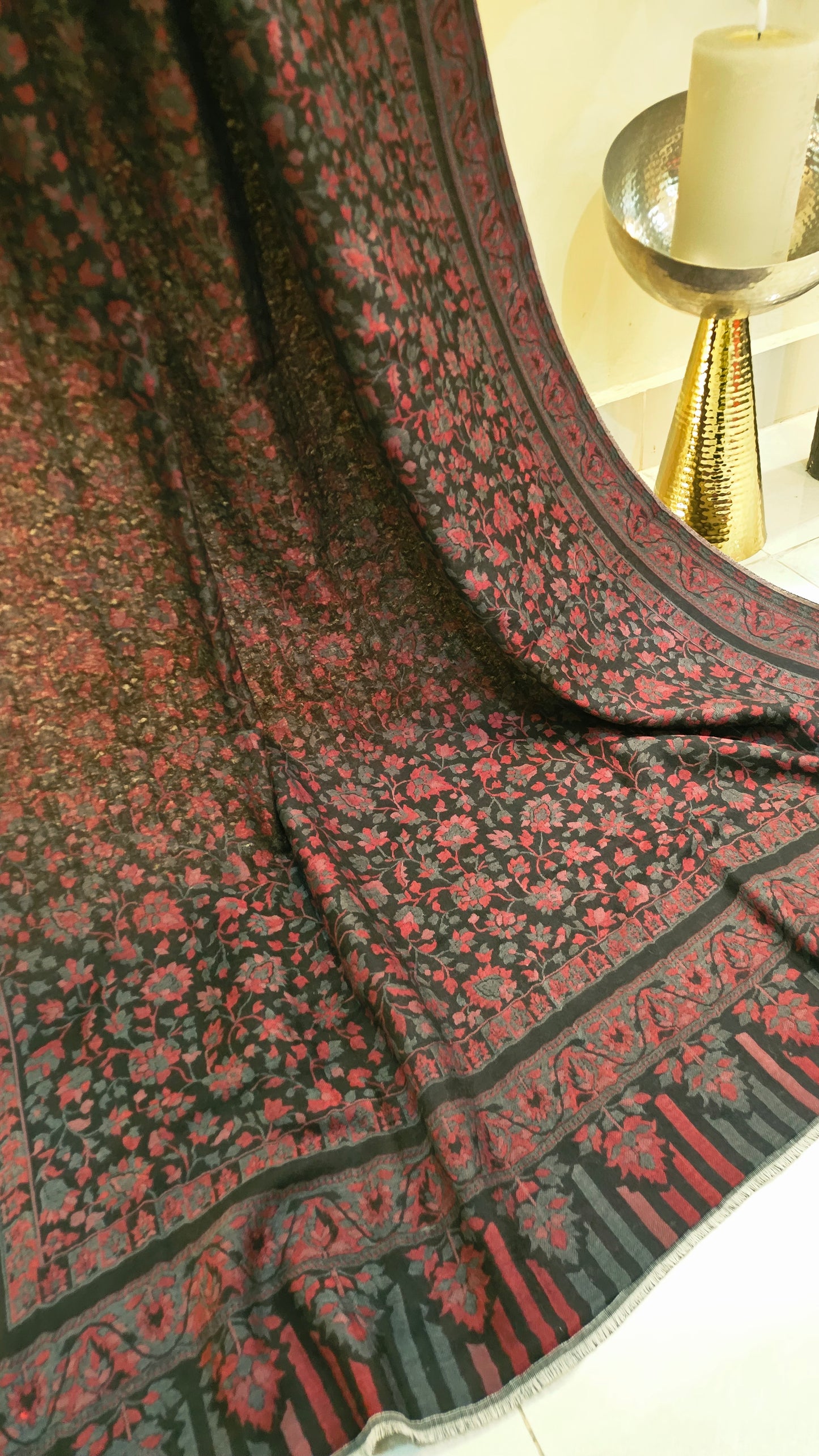 Reversible moonlight kaani: Pashmina