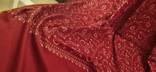 Sui embroidered toosh