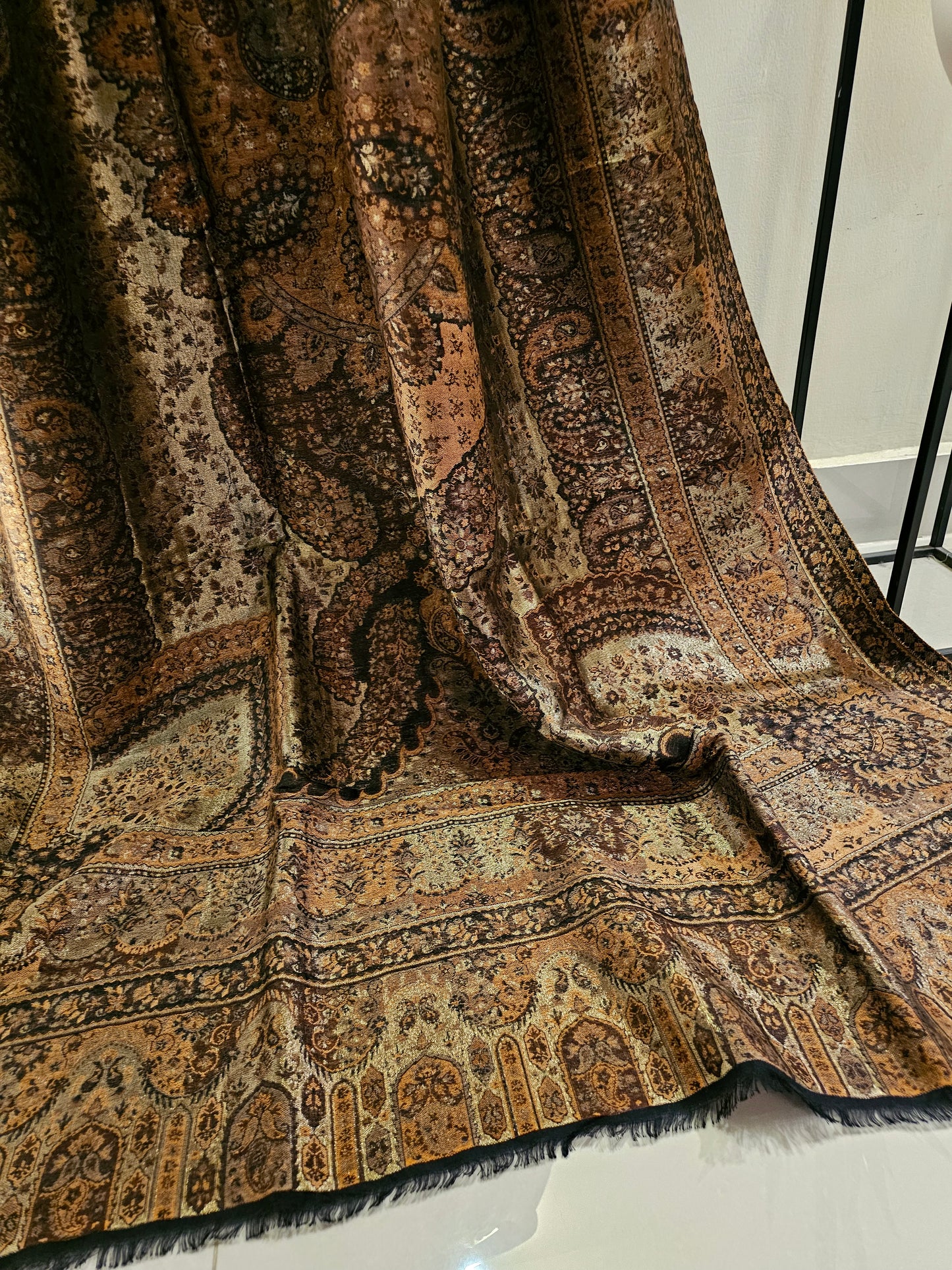 Reversible moonlight gandhara kaani shawl