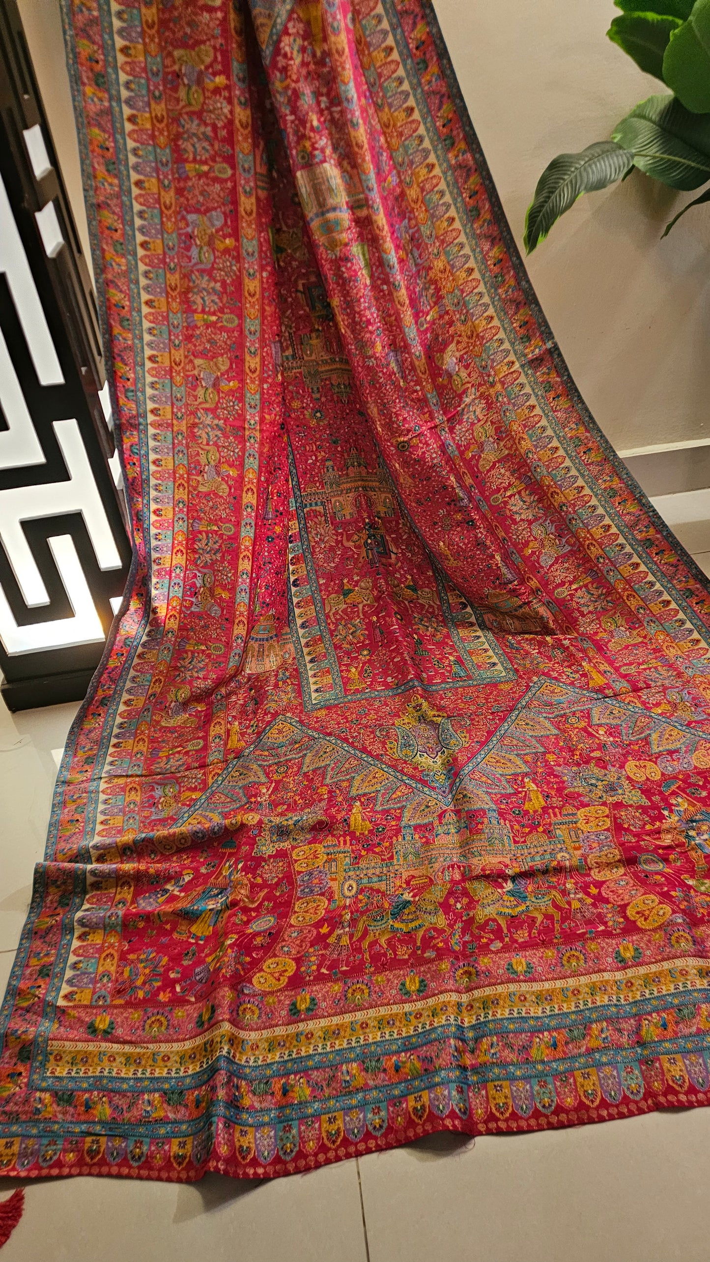 Meenakari pink Shawl: silk