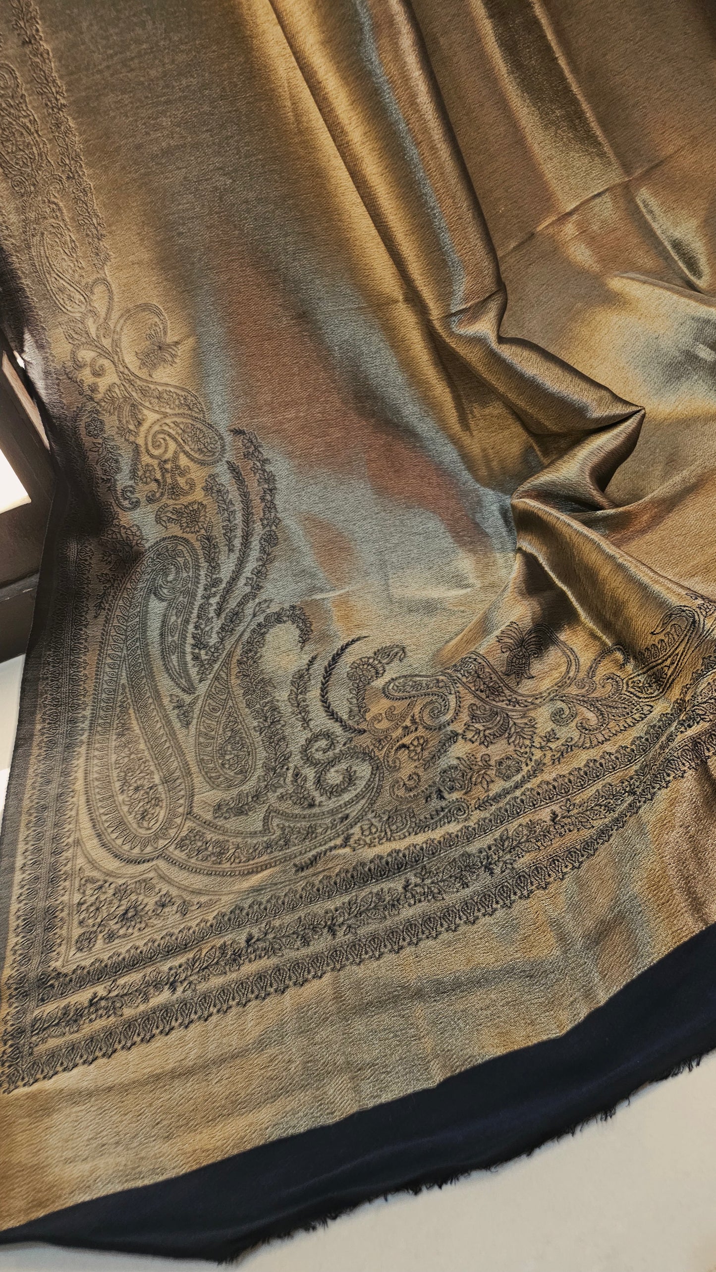 Reversible paper kaani moonlight
