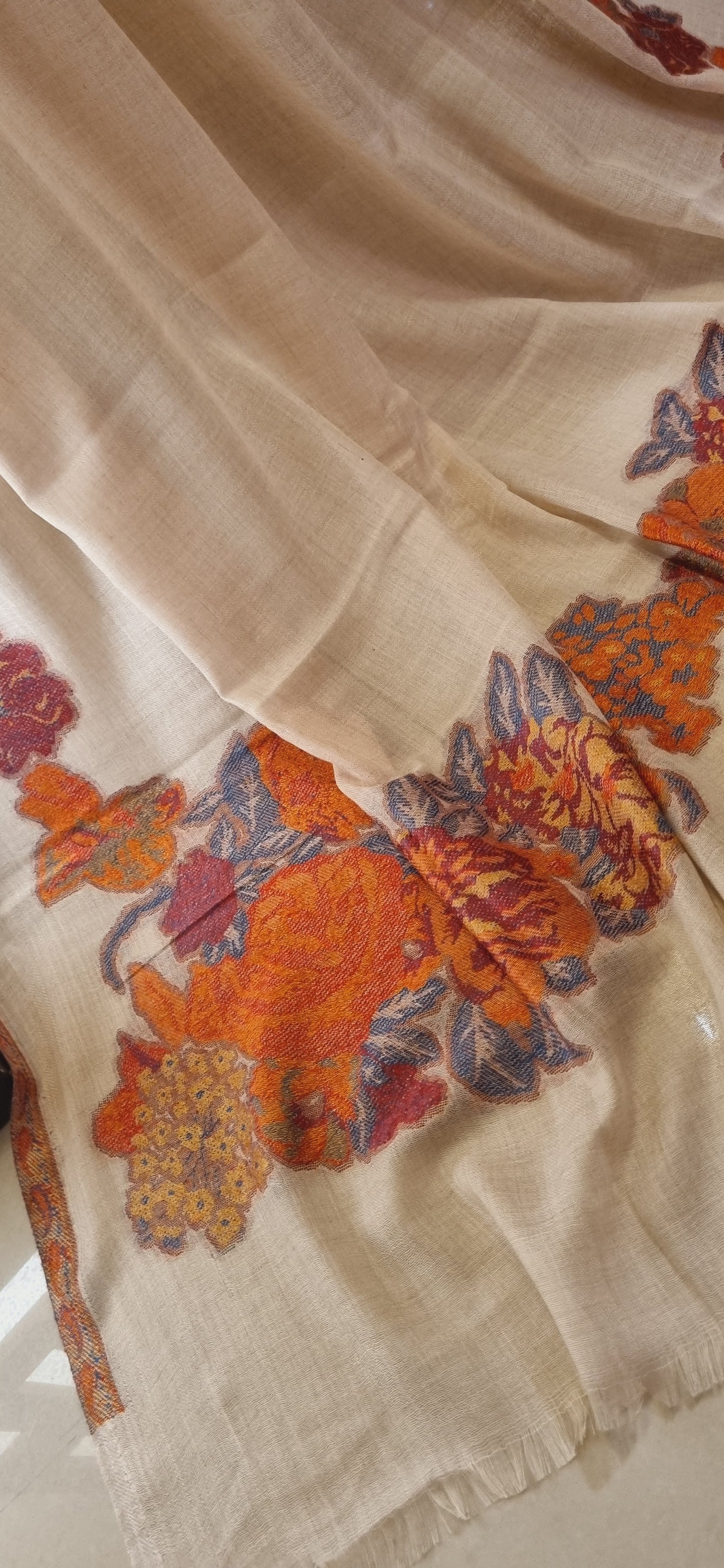 Woolen pashmina kaani shawl