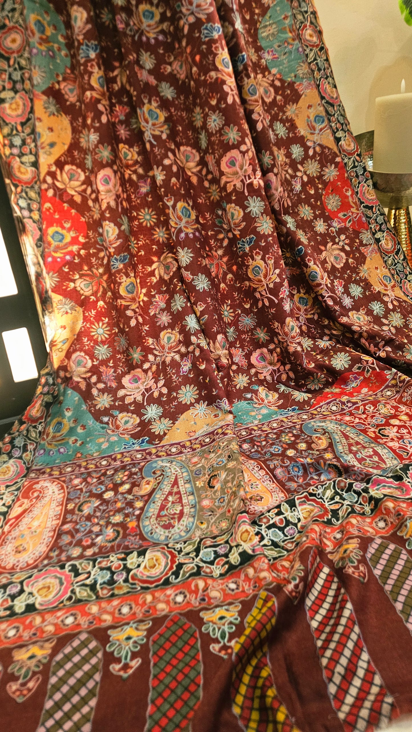 Reelkar embroidered: Pashmina