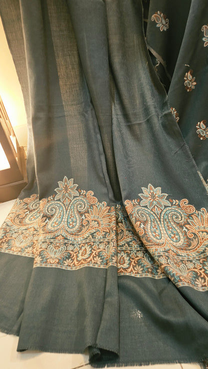 Kaani suit: Pashmina