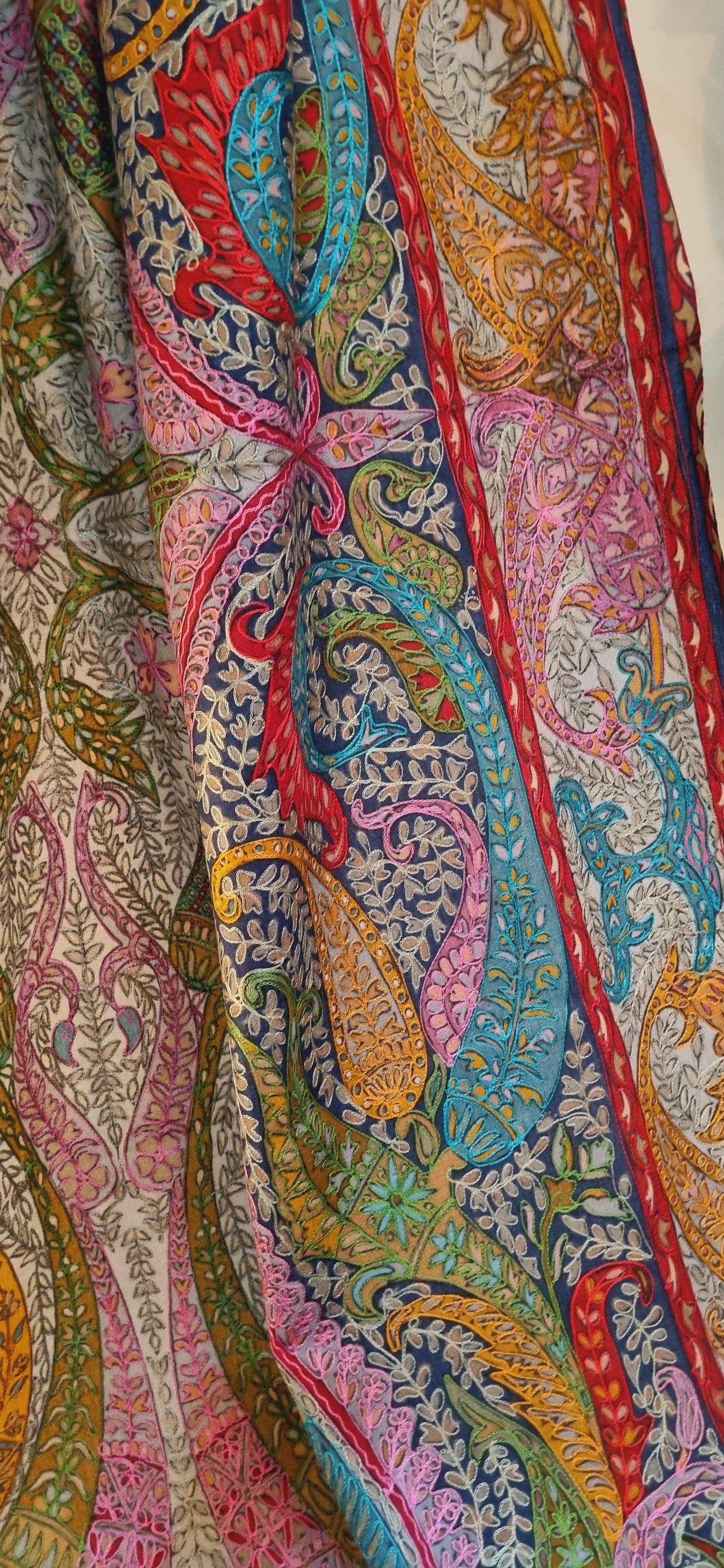 Reelkar pashmina shawl