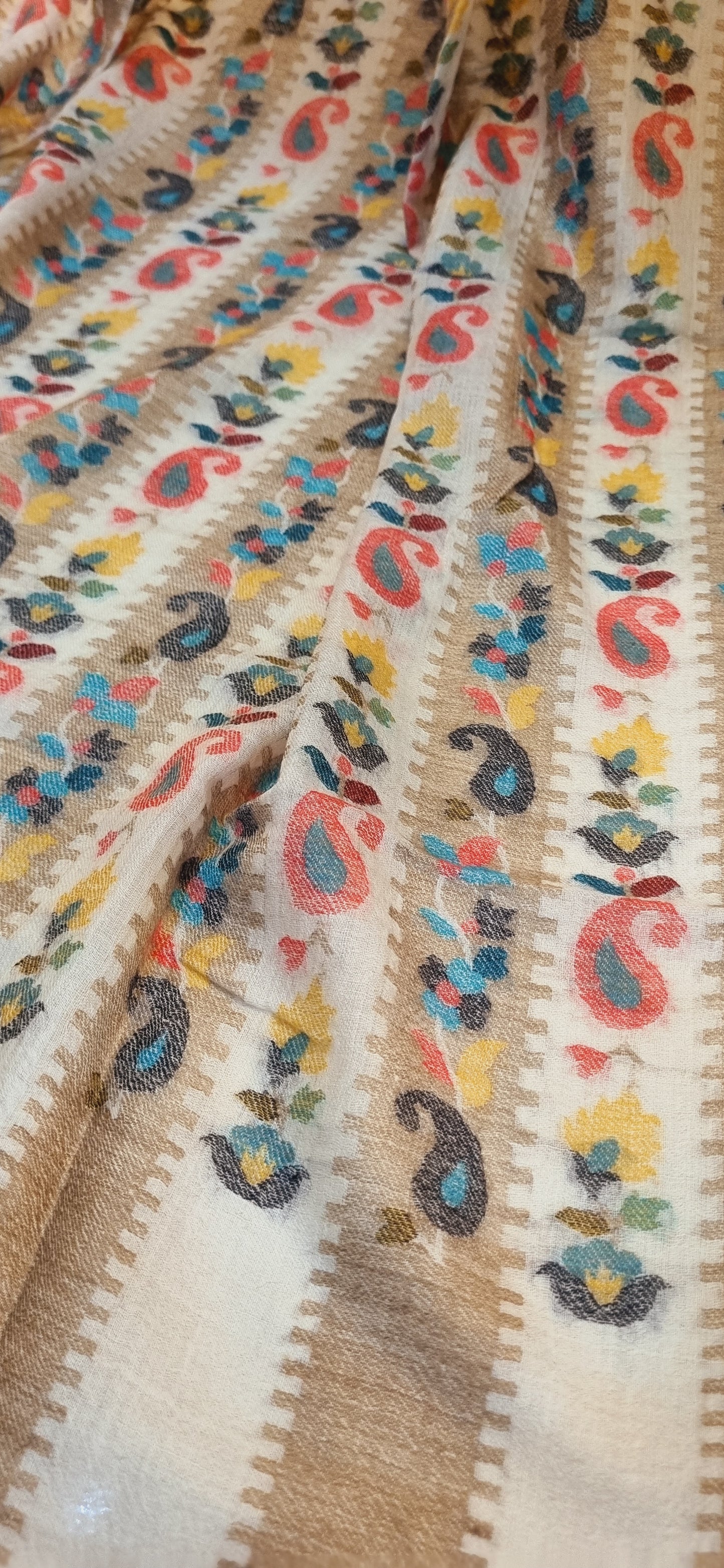Toosh kaani shawl