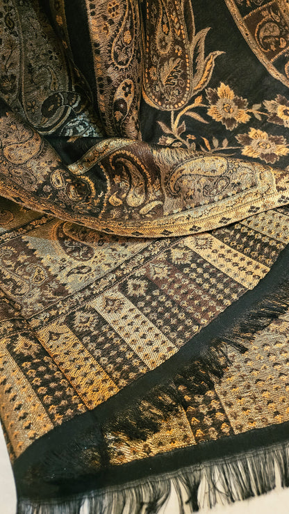 Moonlight reversible gandhara kaani: Pashmina