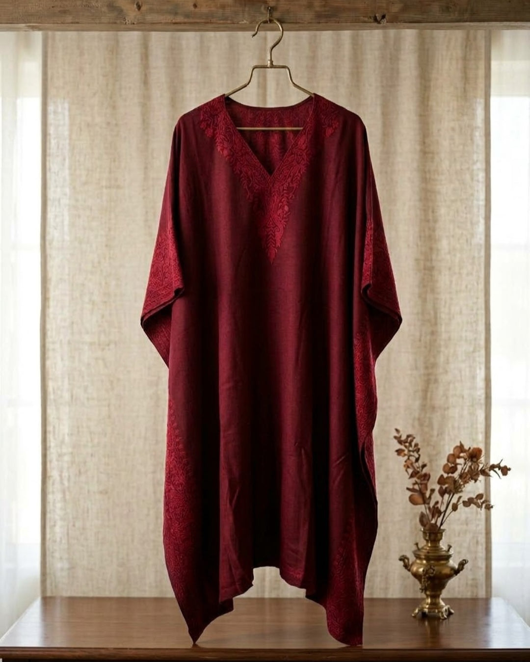 Embroidered cape shawls: Pashmina