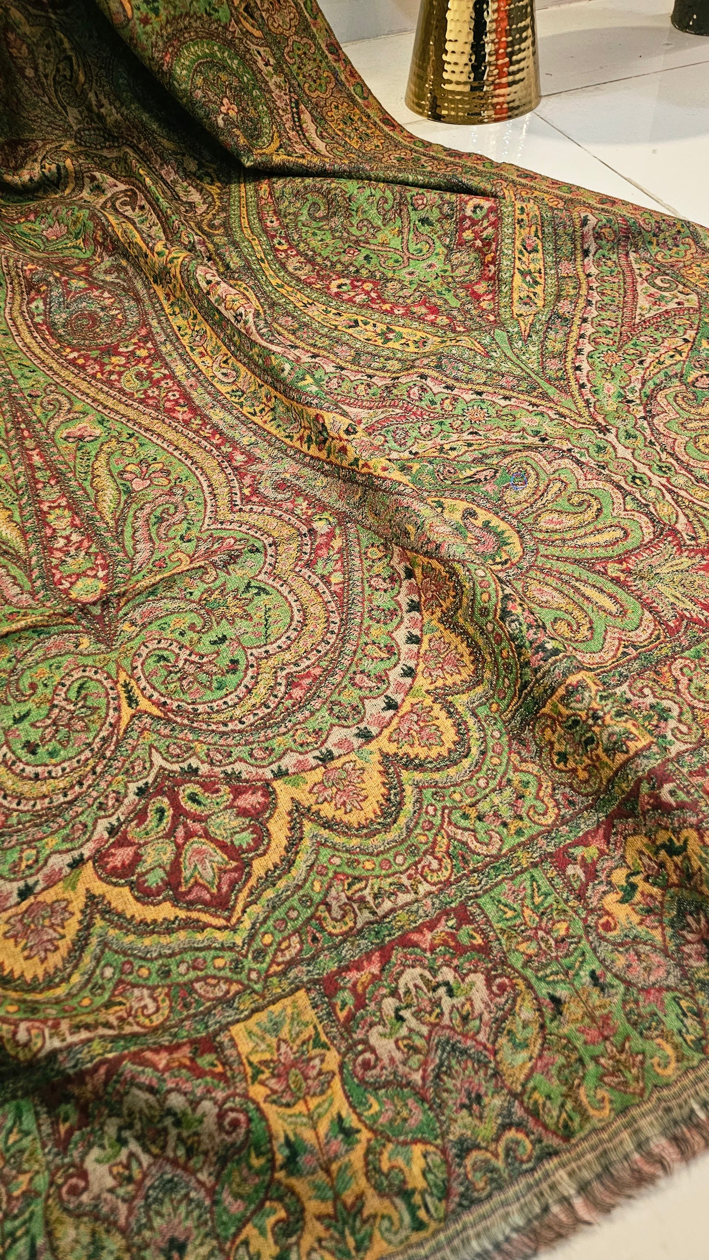 Reversible Persian kaani: Pashmina