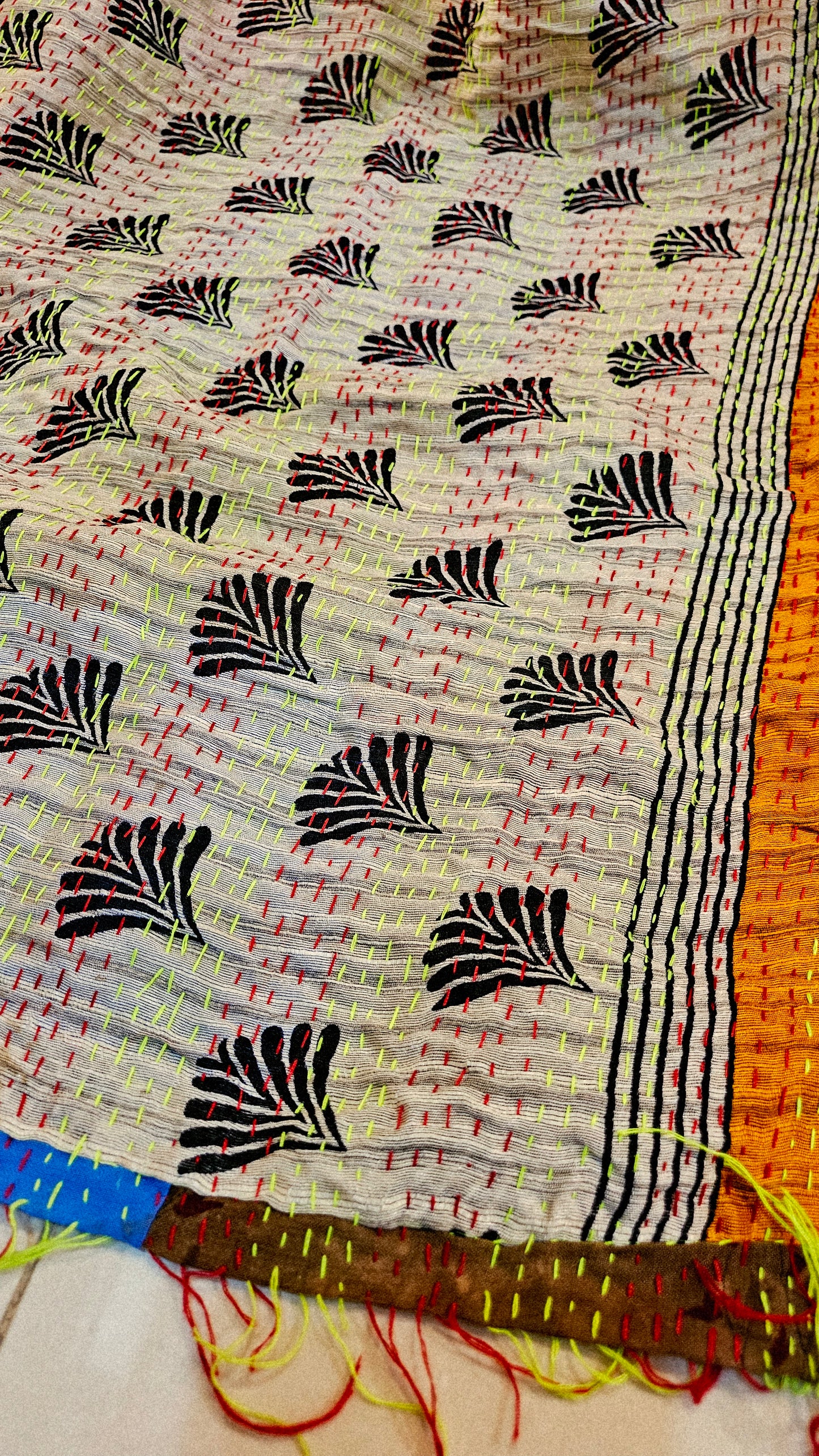 Rilli hand embroidered duapta