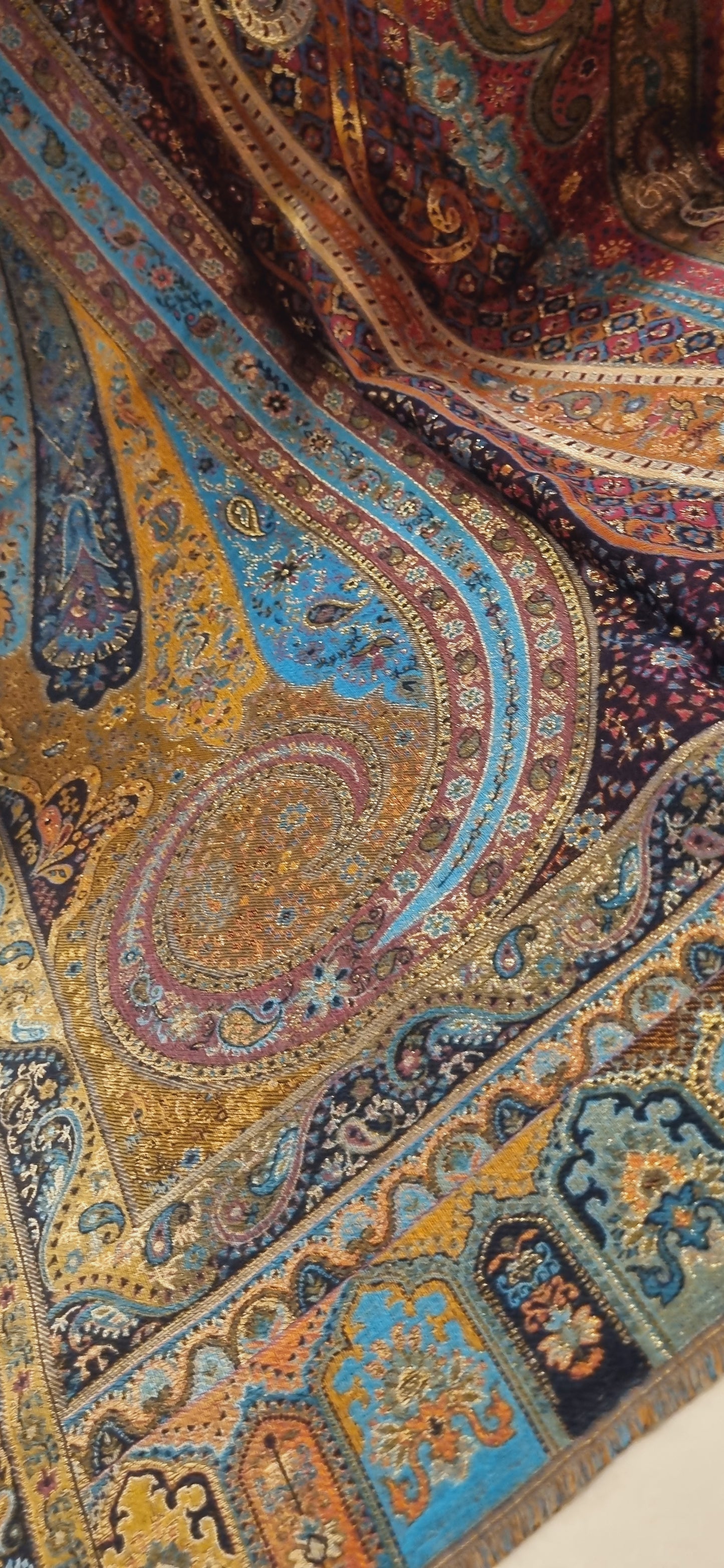 Pashmina kaani with zaree