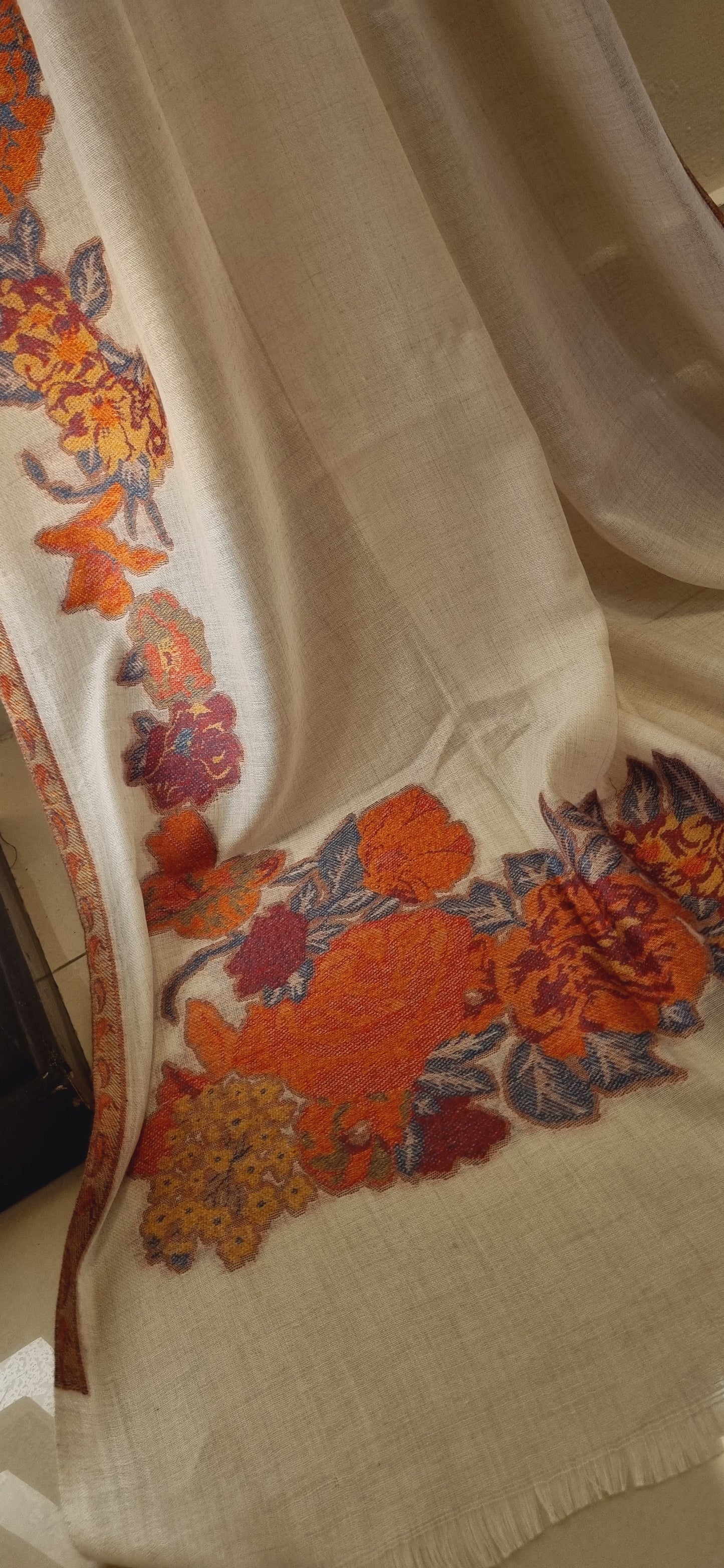 Woolen pashmina kaani shawl