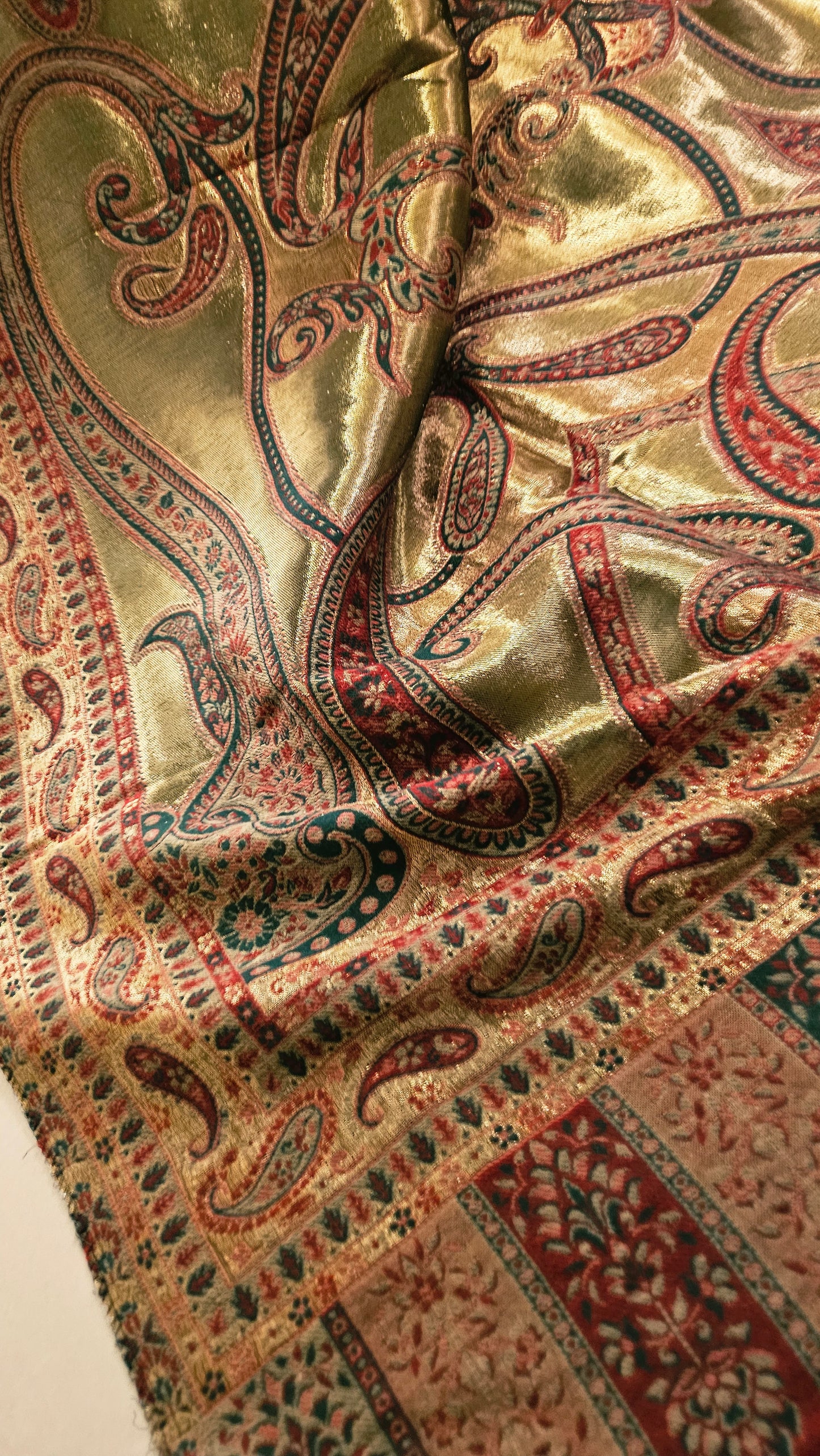 Reversible moonlight kaani: Pashmina