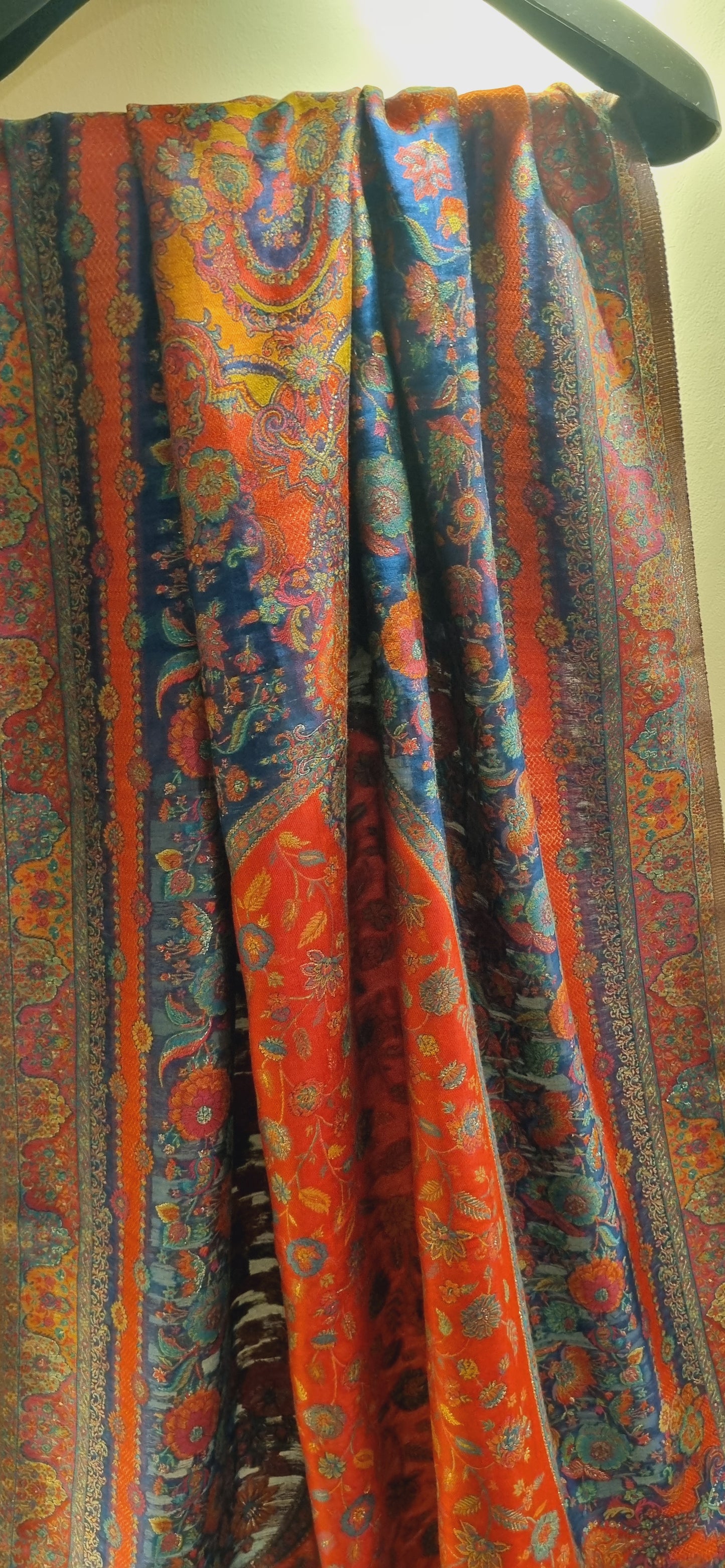 Silk kaani shawl