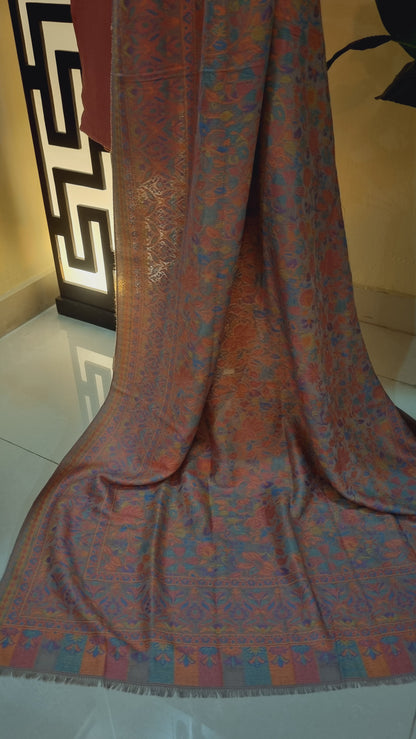 Kaani shawl with plain suit