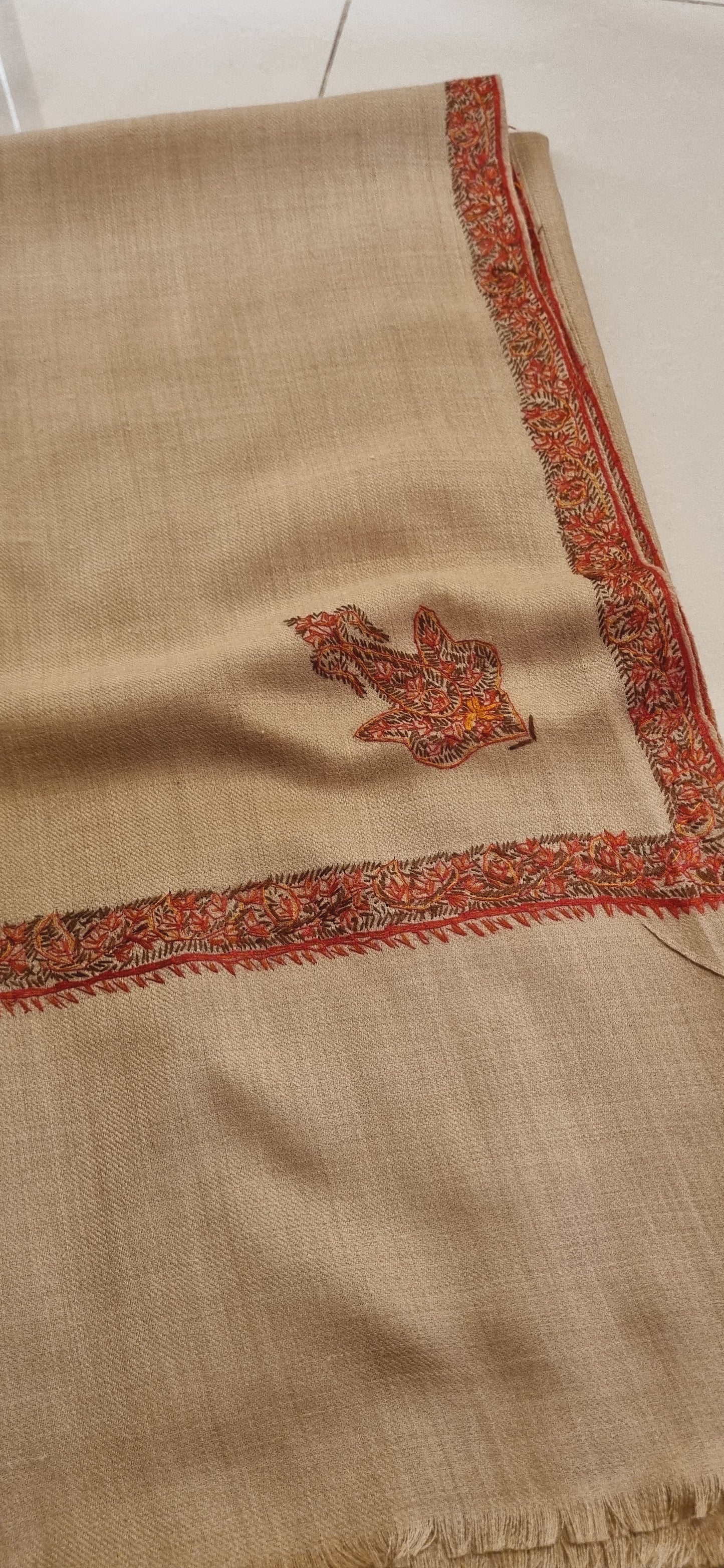 Sui embroidered pashmina shawls