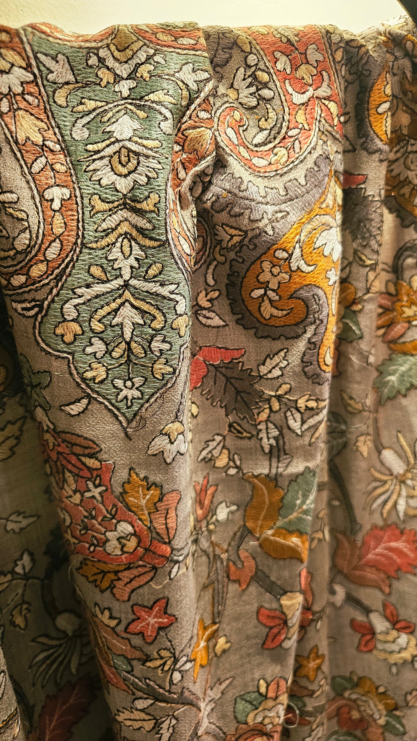 Papermachi embroidered shawl: toosh
