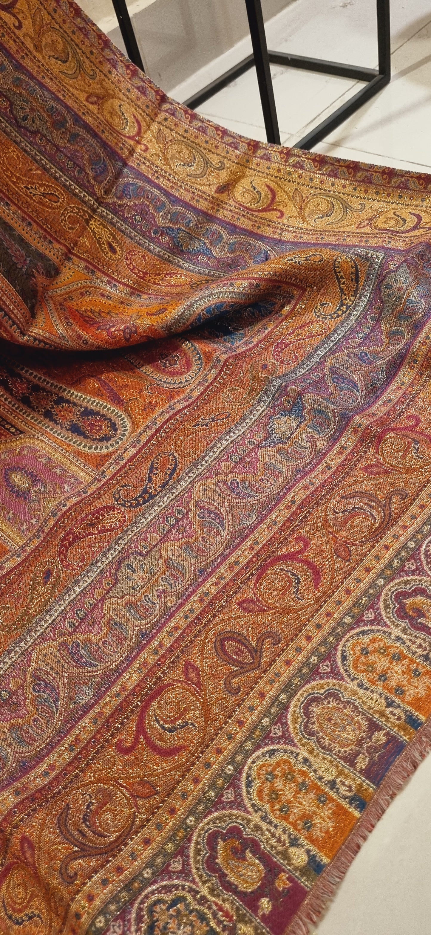 Pashmina kaani with zaree