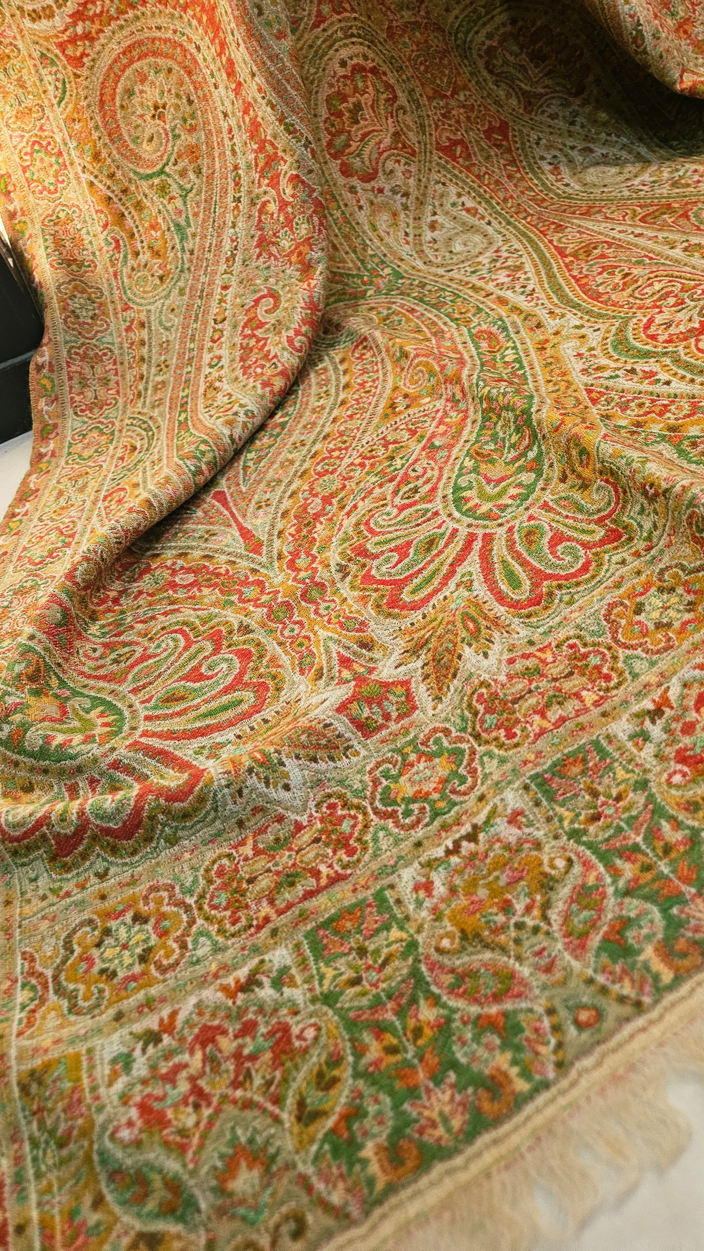 Reversible persian kaani: Pashmina