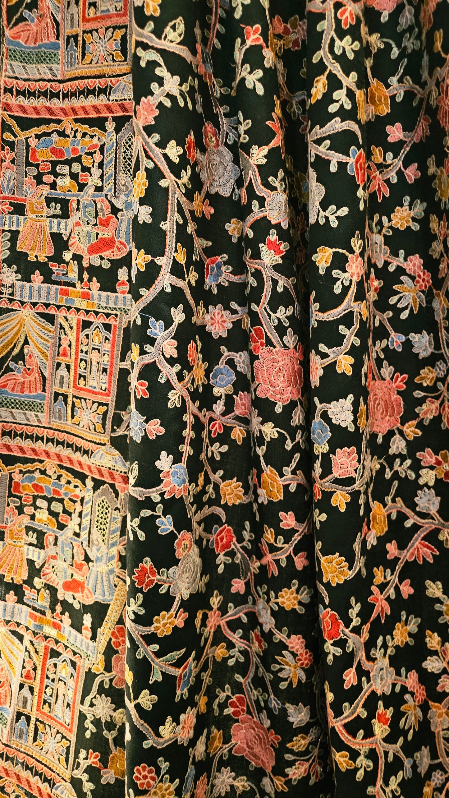 Papermachi embroidered: toosh