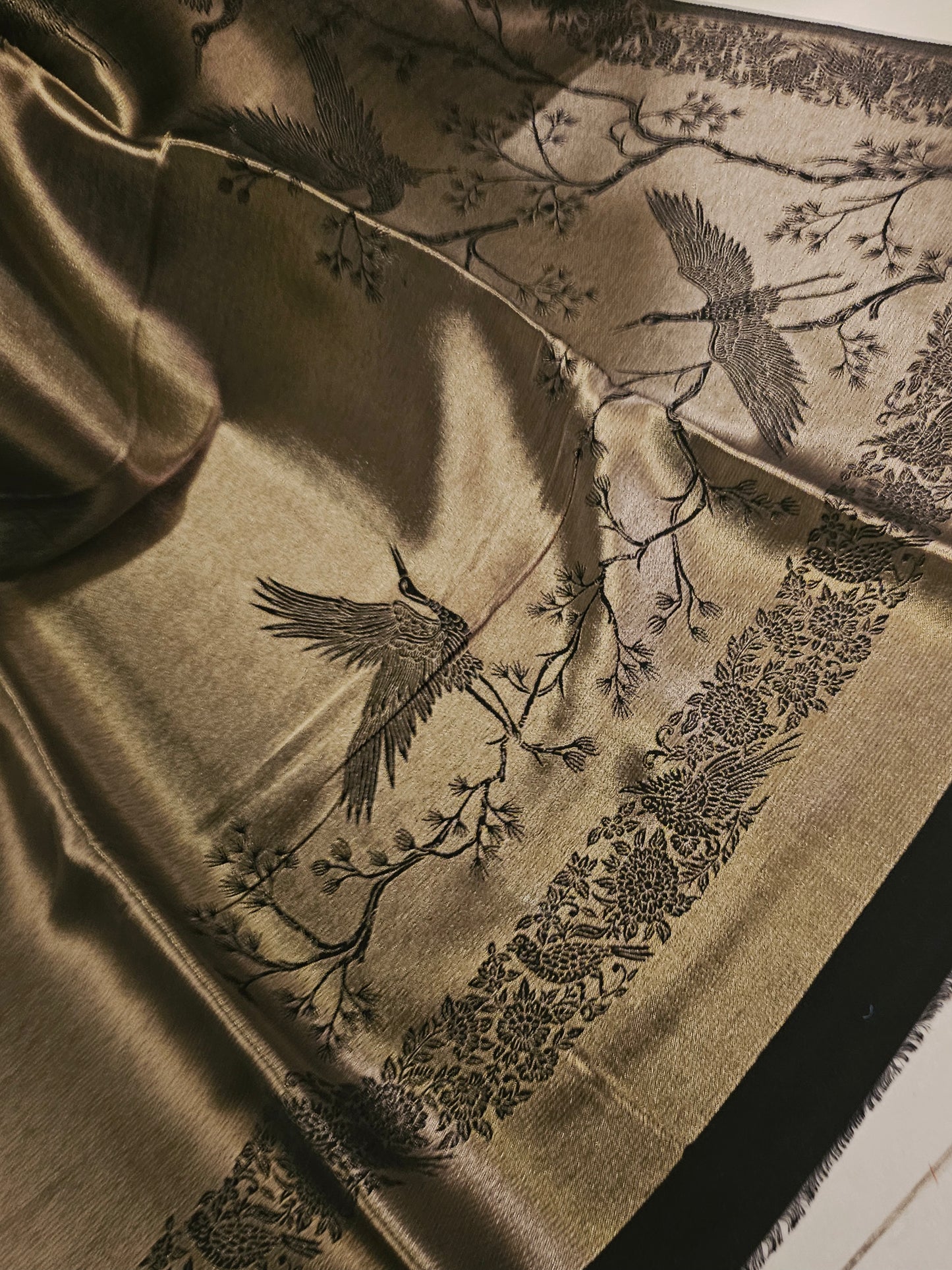 Reversible moonlight paper kaani shawl