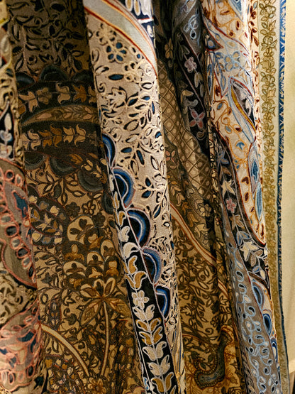 Reelkar embroidered silk dupatta