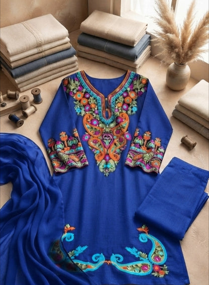 Embroidered suit: linen