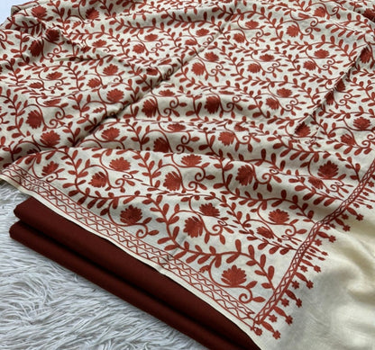 Embroidered suit: pashmina
