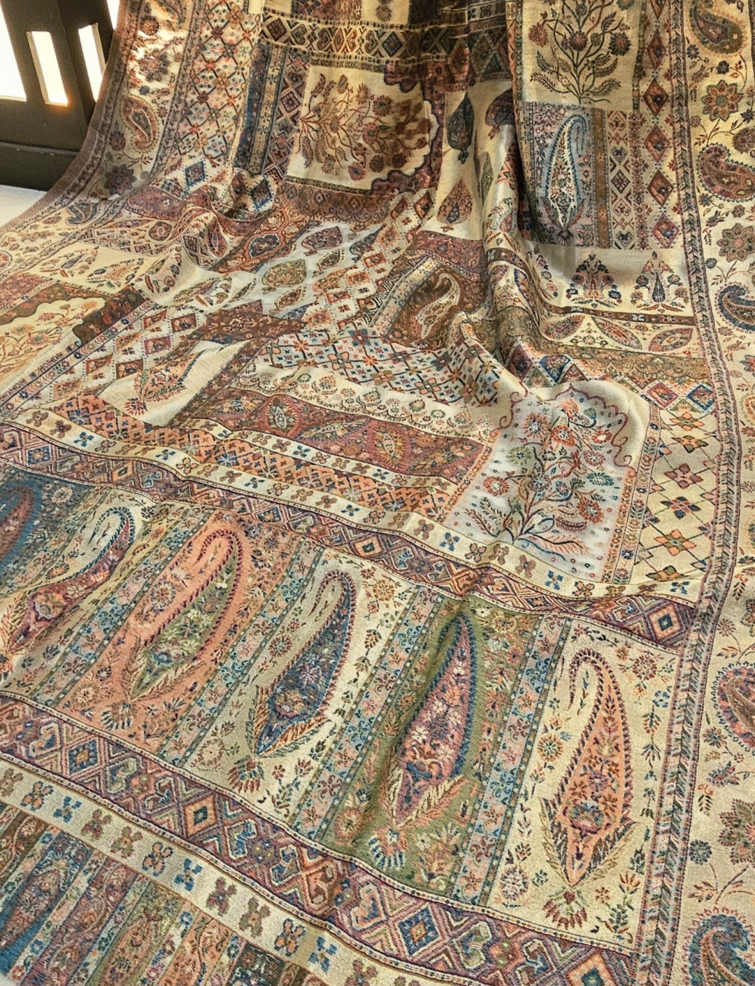 Moonlight silky pashmina kaani shawl