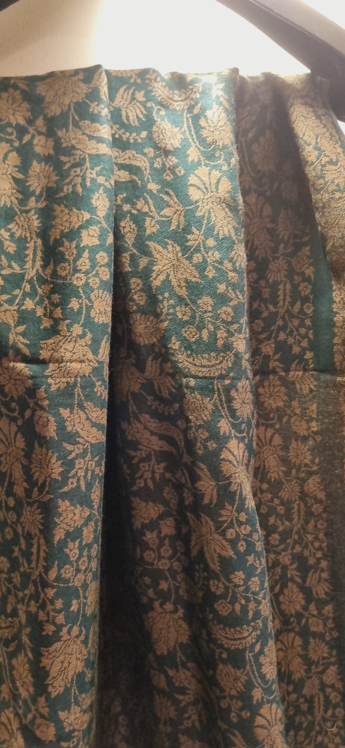 Reversible pashmina kaani shawls