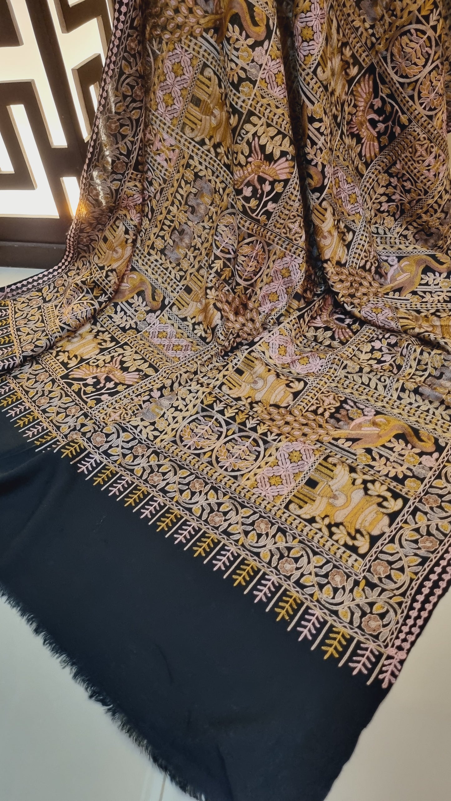 Embroidered pashmina shawl