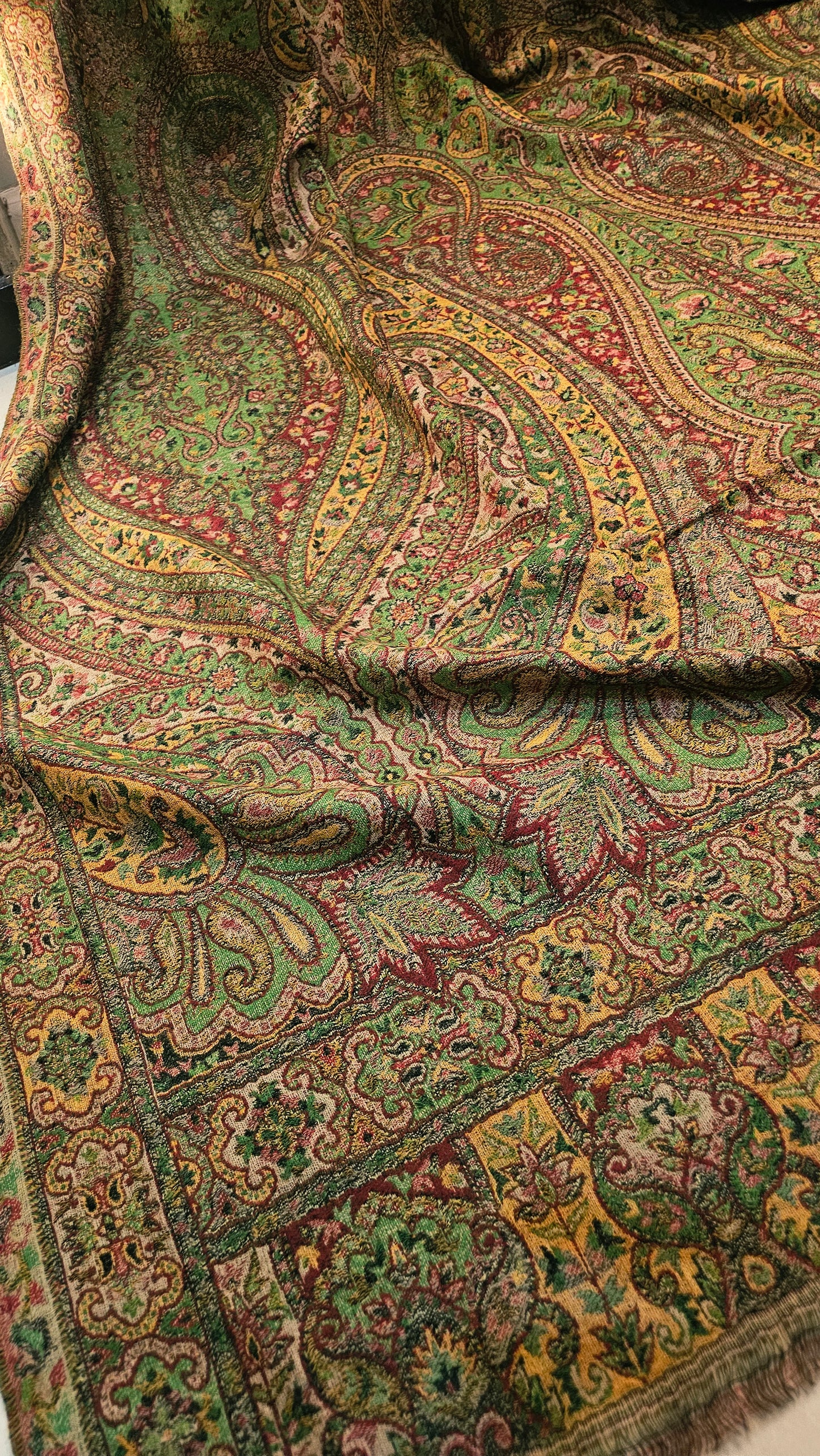 Reversible Persian kaani: Pashmina