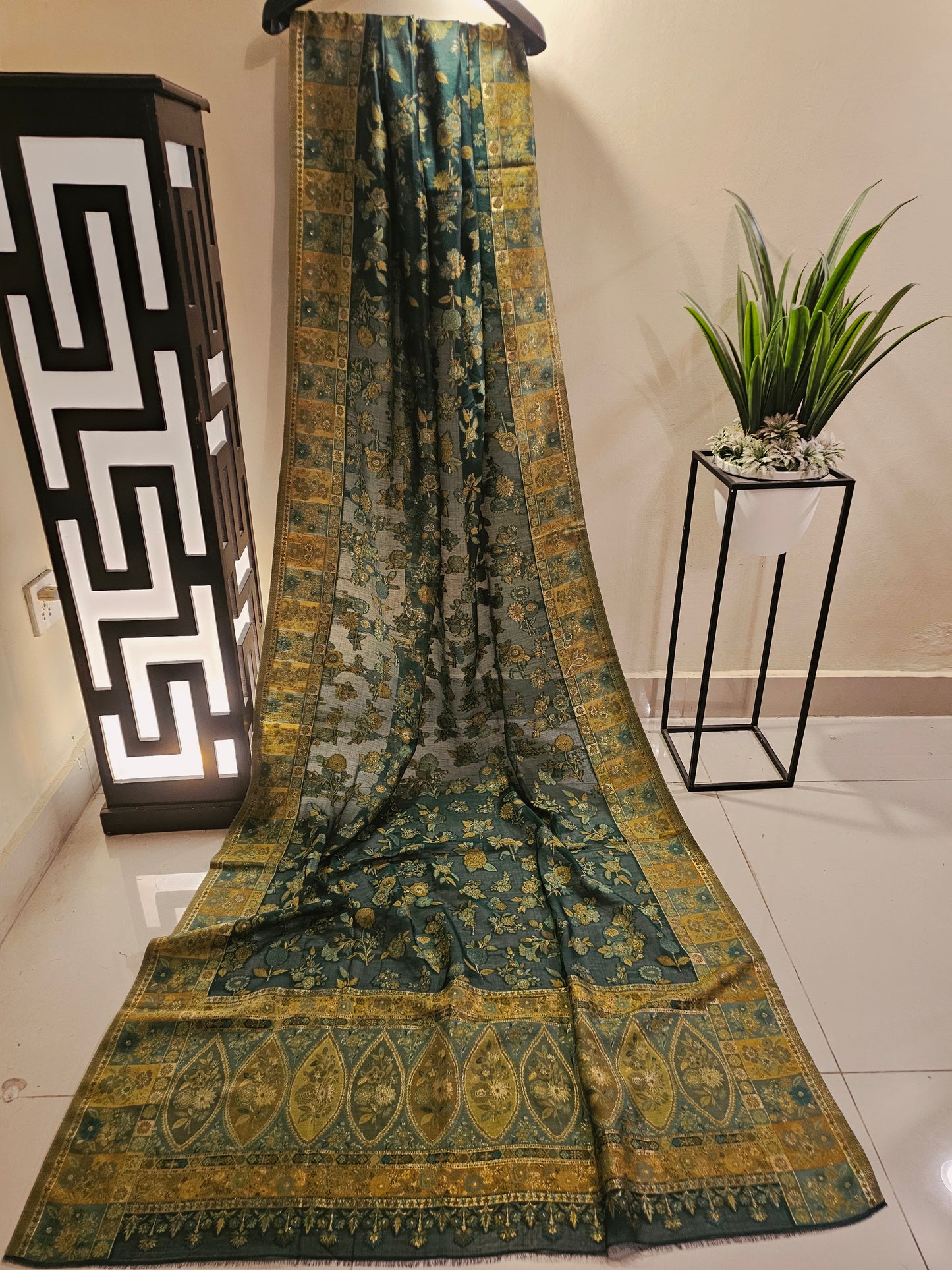 Silk kaani shawl