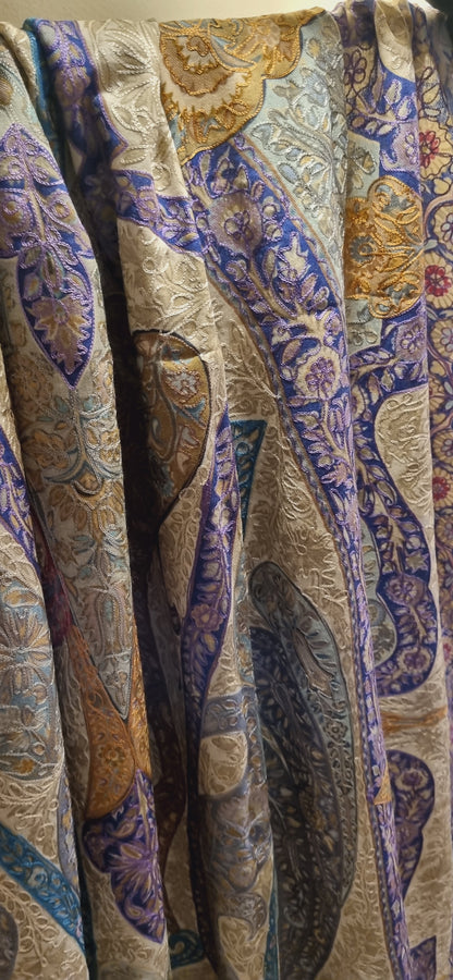 Reelkar embroidered pashmina